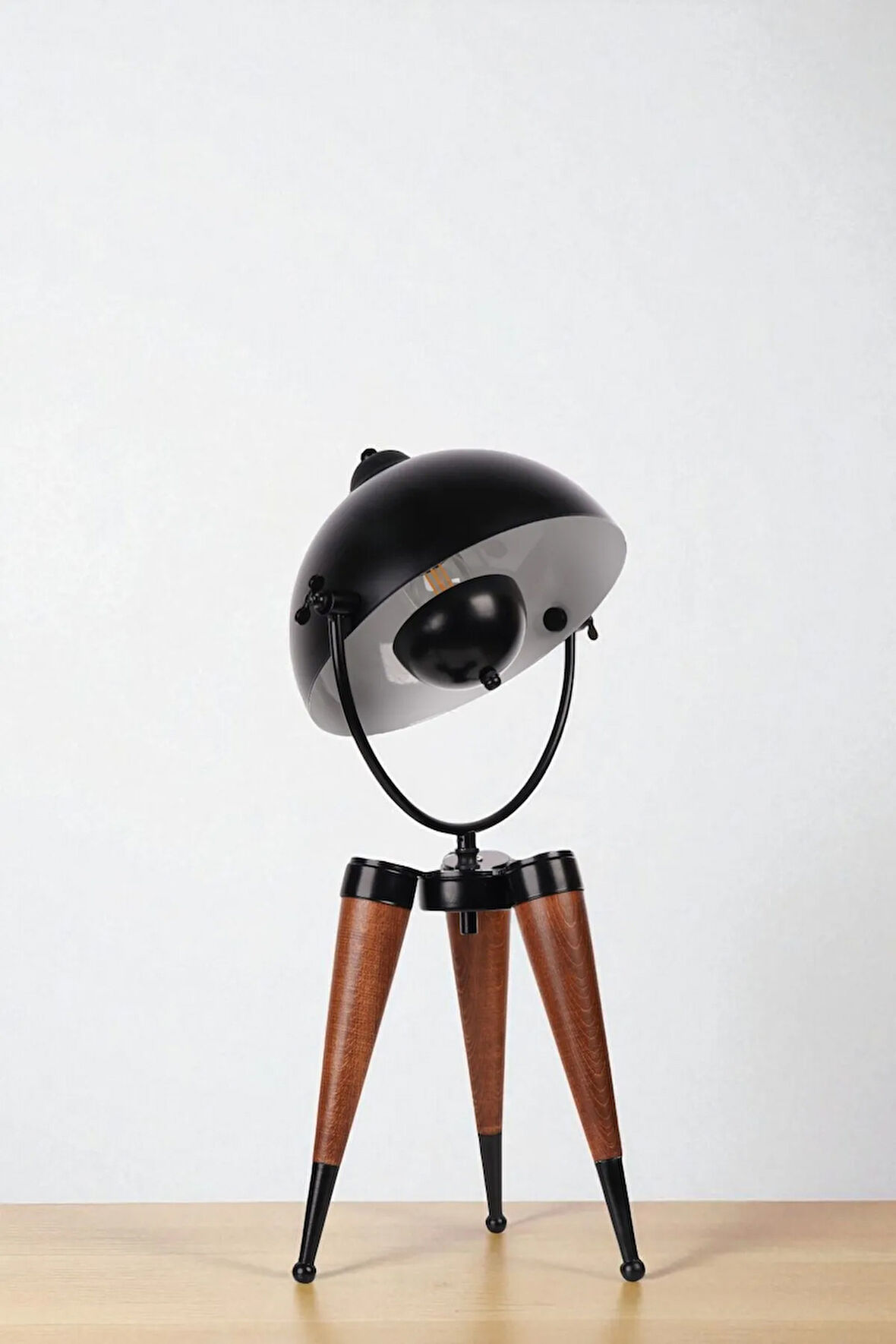 YENİ STİL CEVİZ SİYAH RETRO BAŞLIKLI MASA LAMBASI