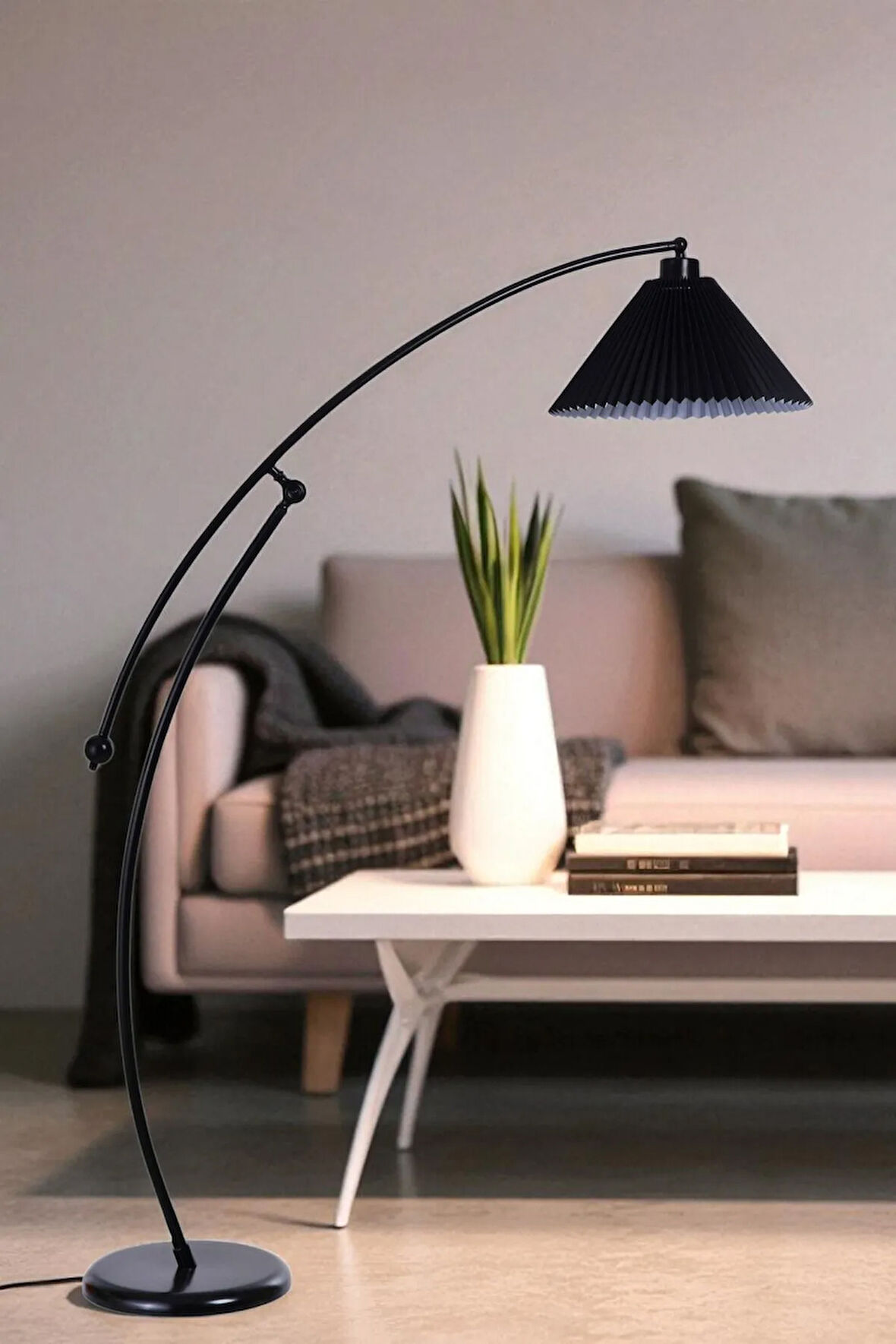 ZÜMRA SİYAH LAMBADER PİLELİ SİYAH ABAJURLU