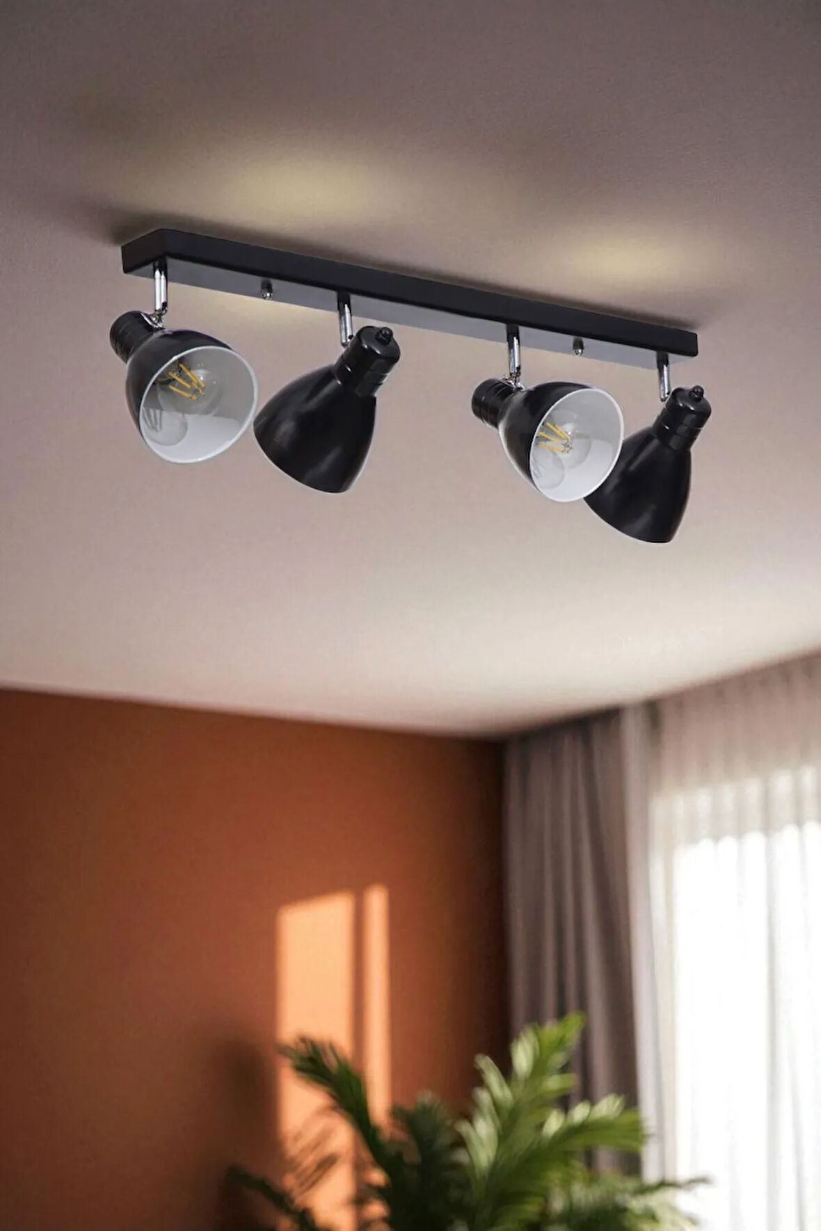 OTİS 4 LÜ SIRALI SİYAH PLAFONYER AVİZE