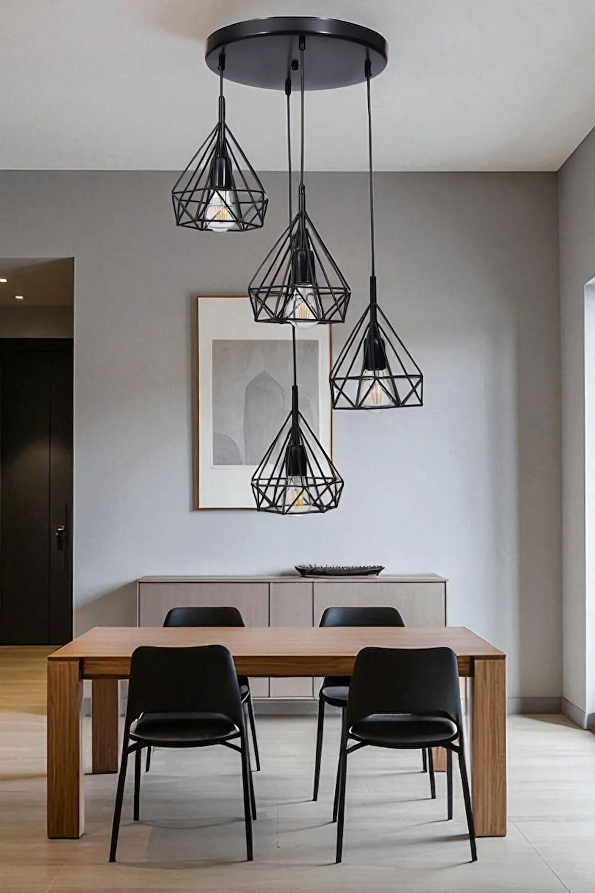 PRAMİT 4 LÜ TEPSİLİ SİYAH SARKIT