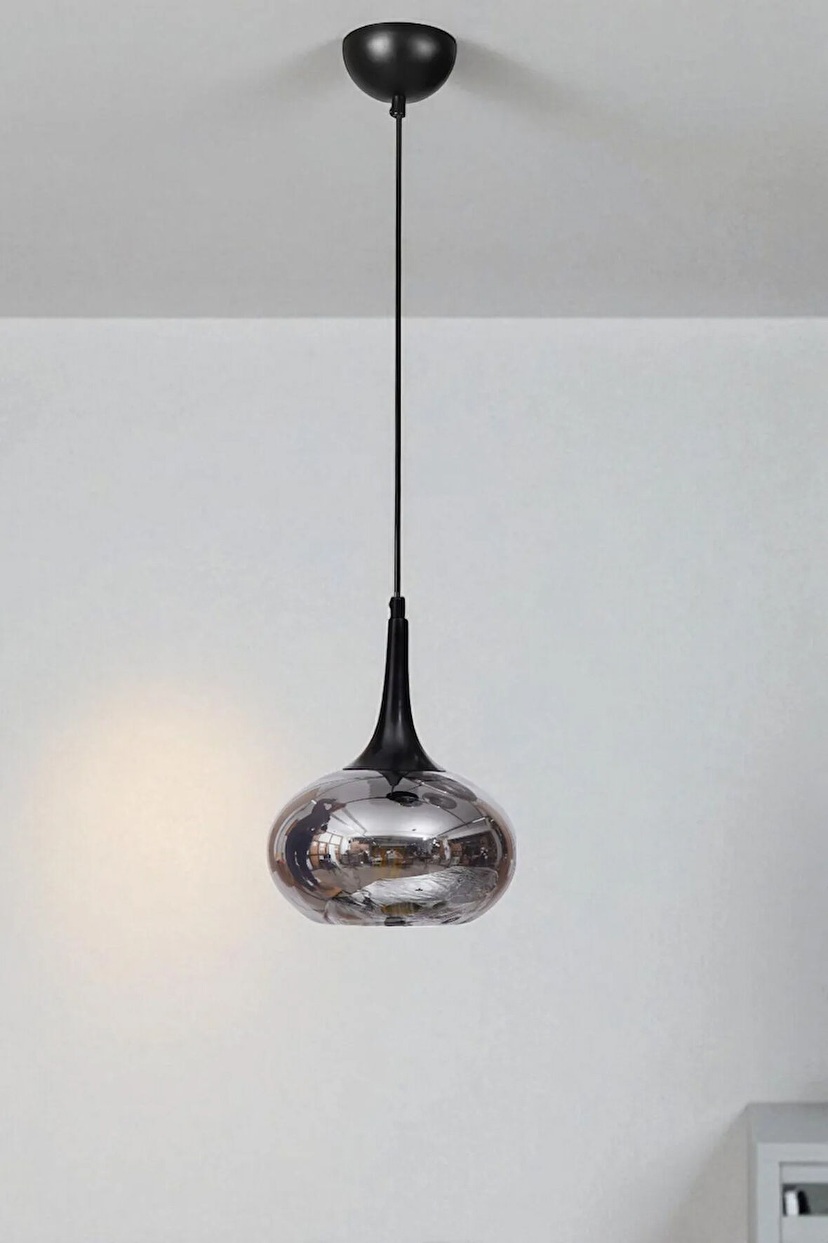 ZARA TEKLİ SİYAH FÜME CAMLI SARKIT