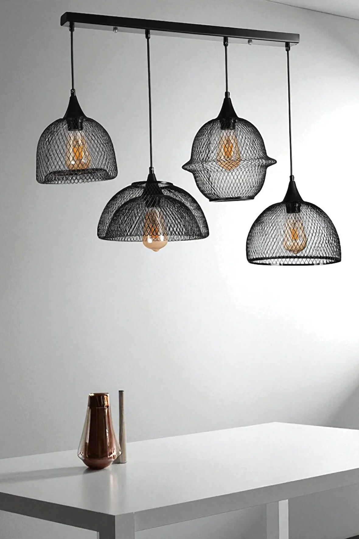 KARMAŞIK 4 LÜ SIRALI SİYAH SARKIT