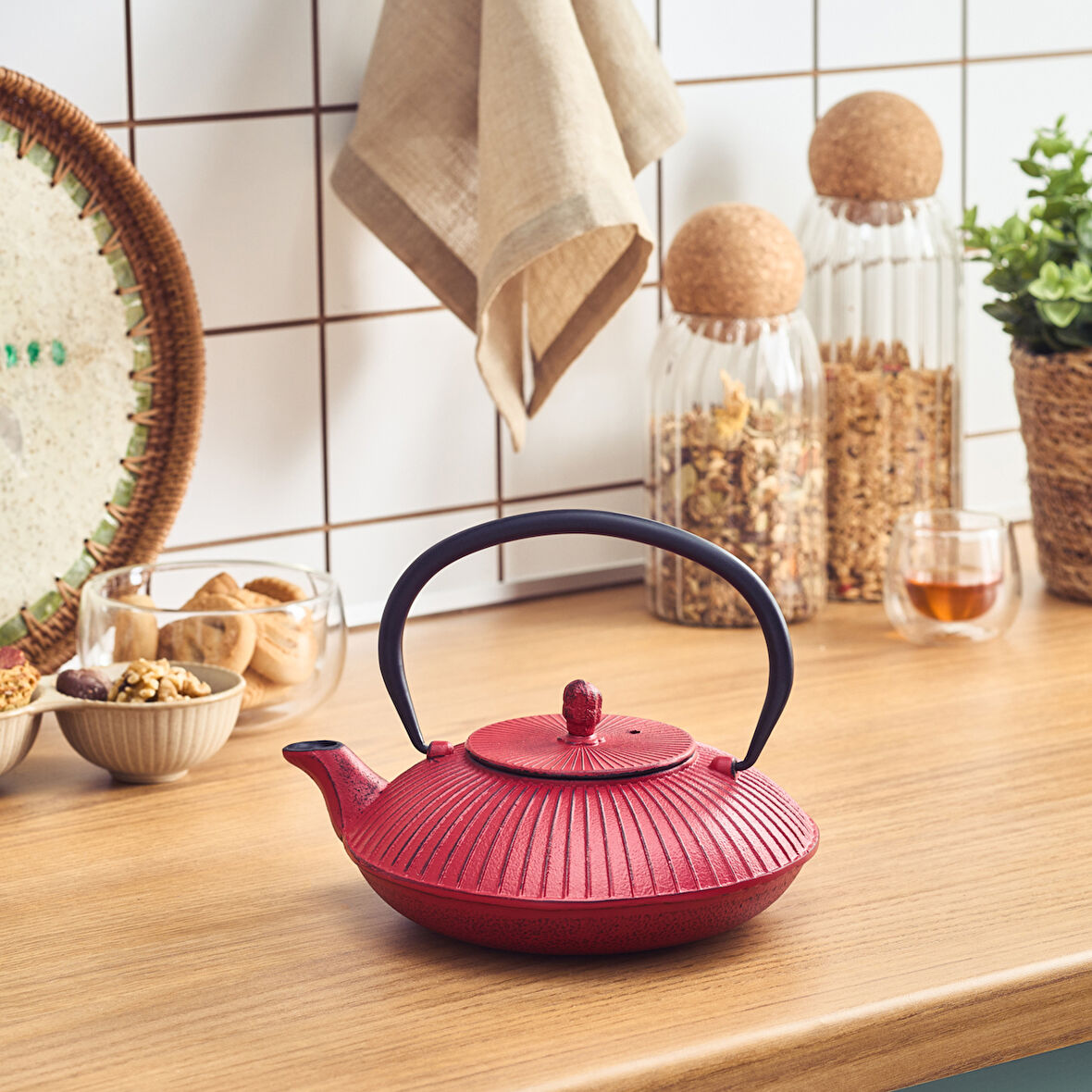Karaca Japanese Red Teapot 800 Ml