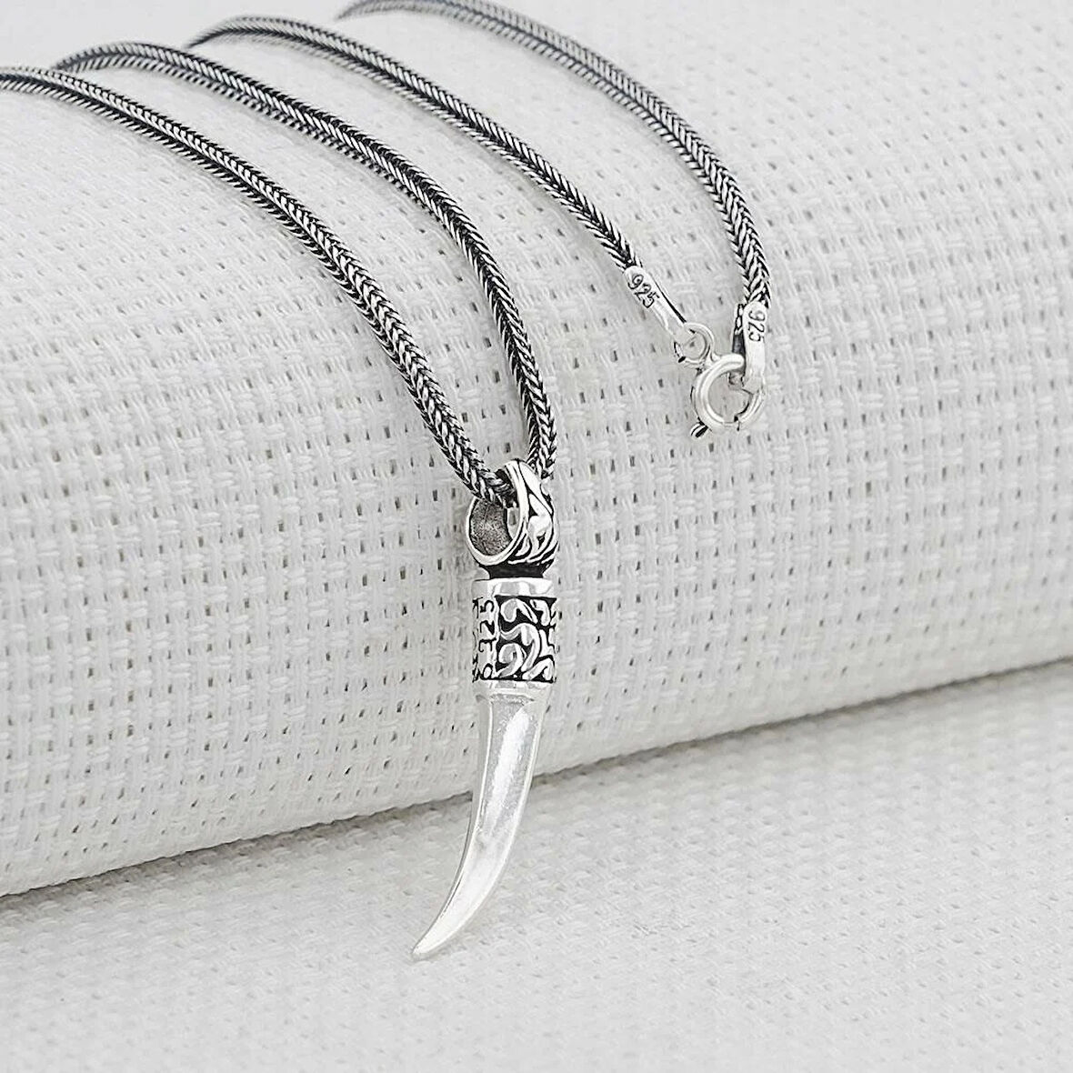 Fil Dişi 925 Ayar Gümüş Erkek Kolye