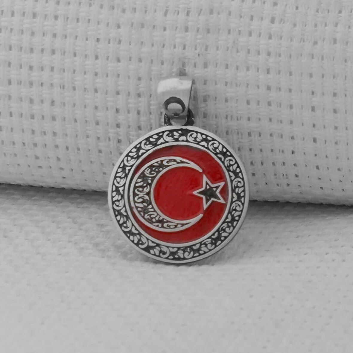 Gravur İşlemeli Küçük Boy Ay Yıldız 925 Ayar Gümüş Erkek Kolye Ucu