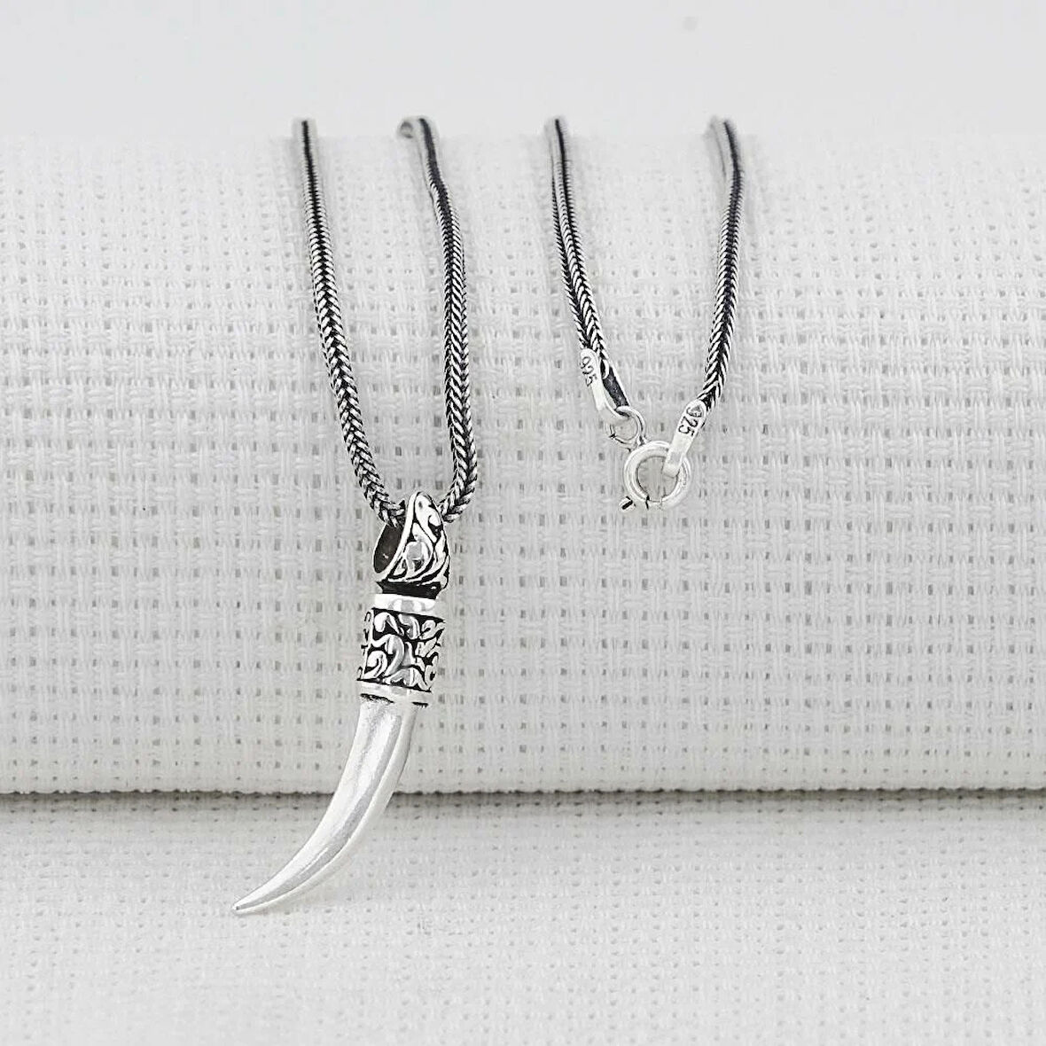 Fil Dişi 925 Ayar Gümüş Erkek Kolye