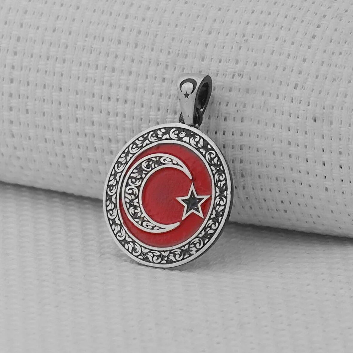 Gravur İşlemeliOrta Boy Ay Yıldız 925 Ayar Gümüş Erkek Kolye Ucu