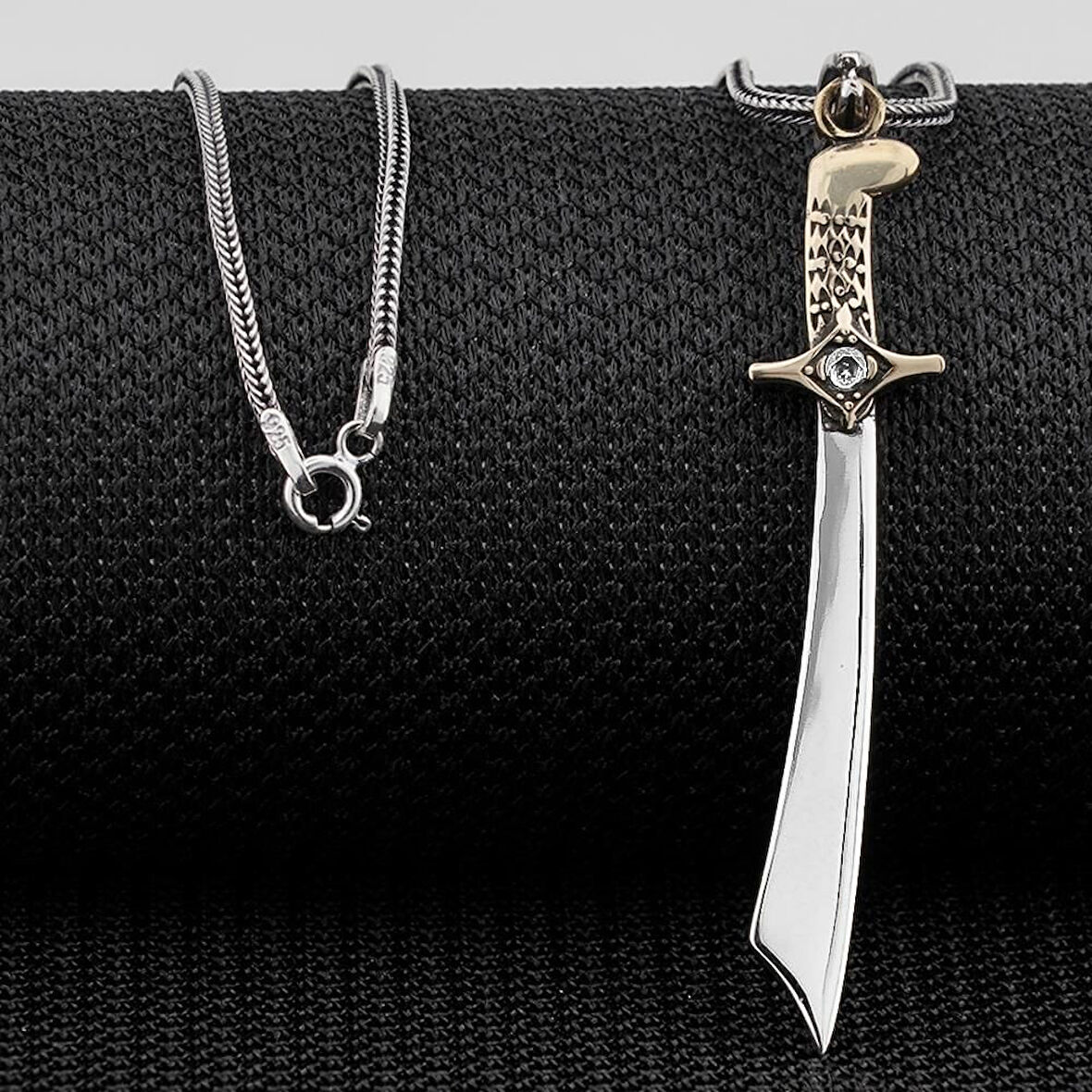 Mogol Kılıcı Beyaz Zirkon Taşlı 925 Ayar Gümüş Erkek Kolye