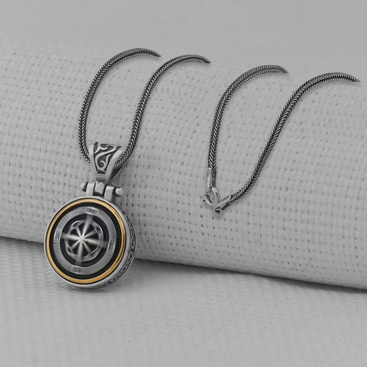 Pusula Tasarımlı Ortası Dönen 925 Ayar Gümüş Erkek Kolyesi