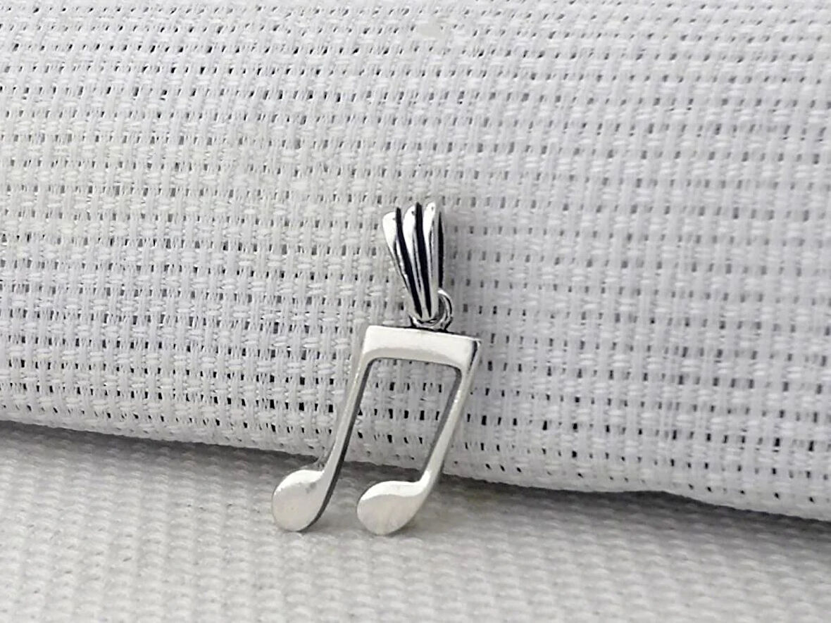 Nota Tasarımlı 925 Ayar  Gümüş Erkek Kolye