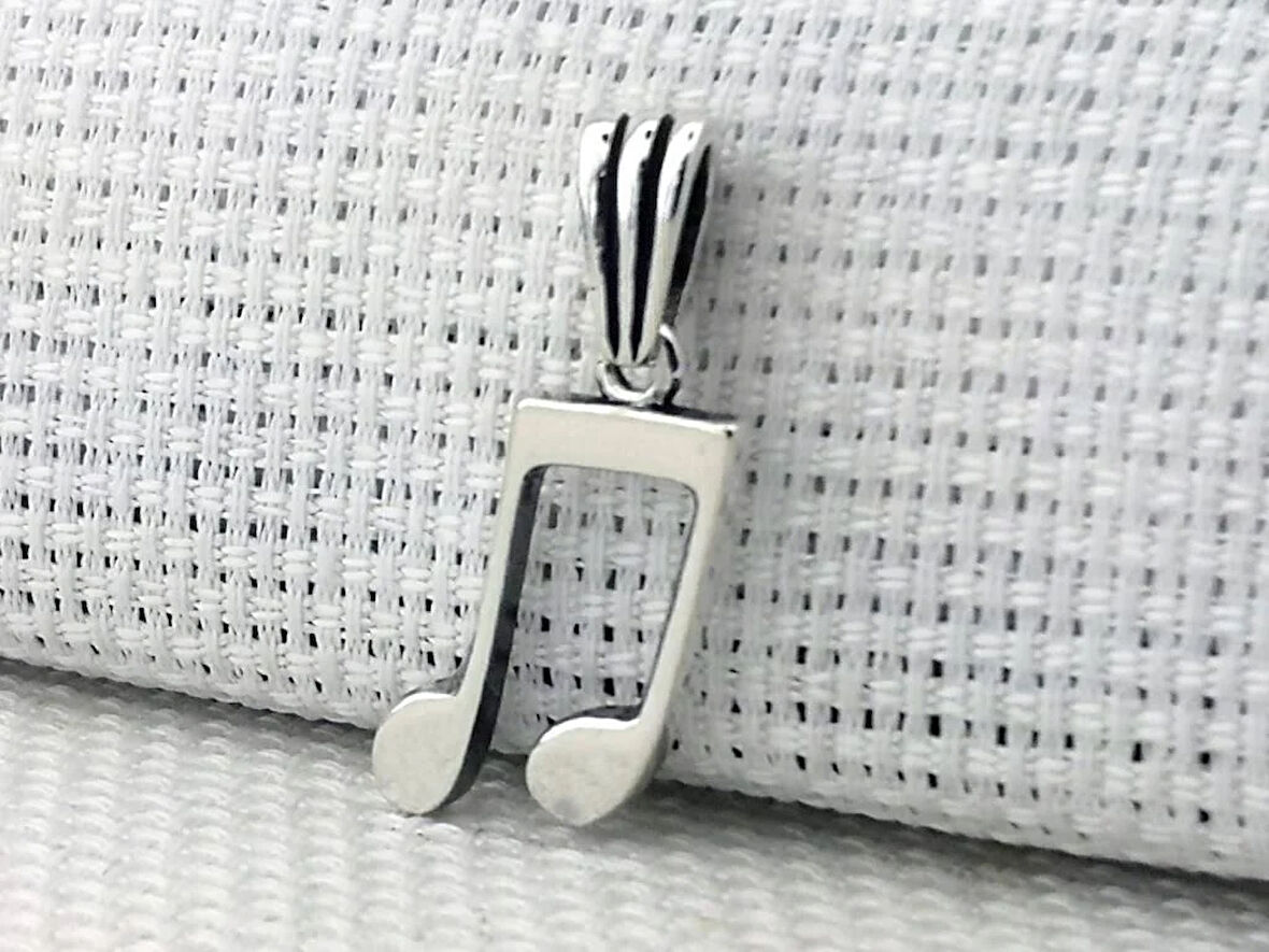 Nota Tasarımlı 925 Ayar  Gümüş Erkek Kolye