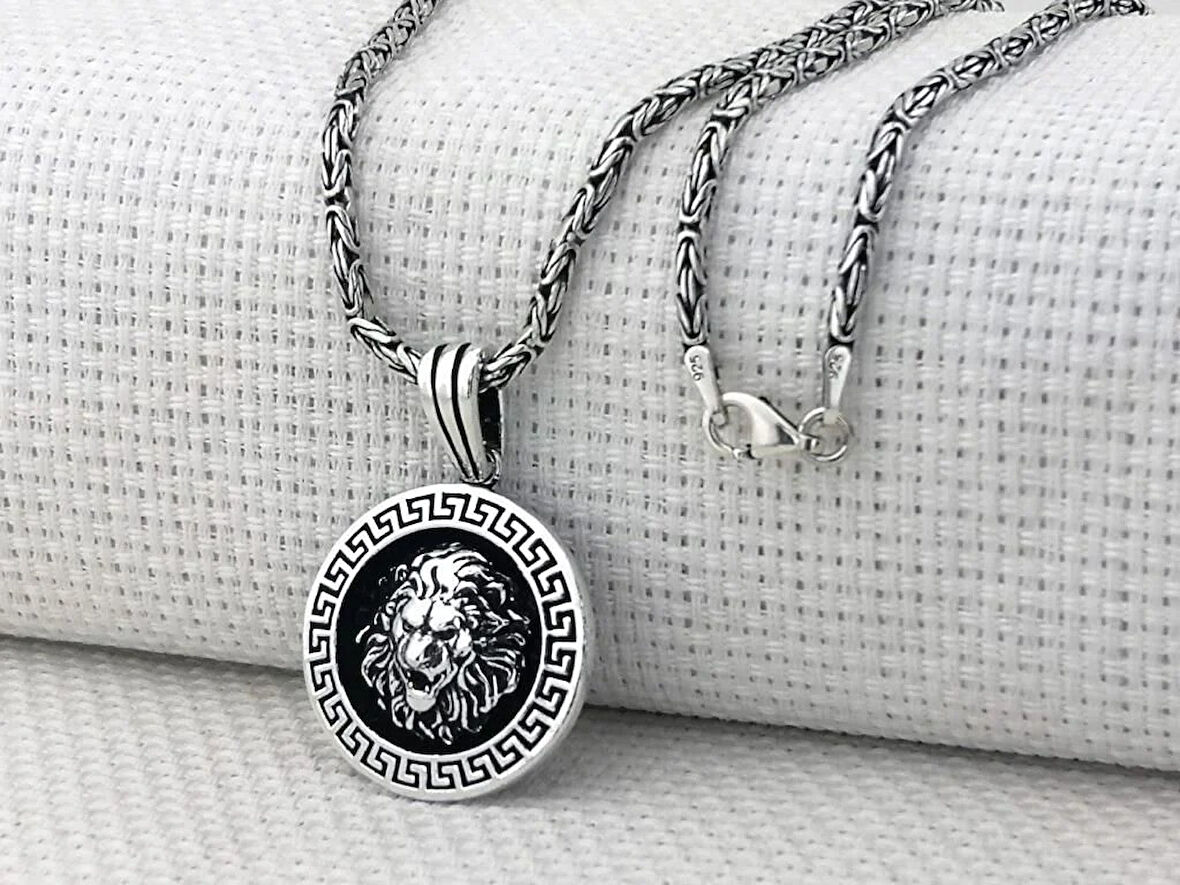 Yuvarlak Aslan Figürlü Kral Zincirli  925 Ayar Gümüş Erkek Kolye