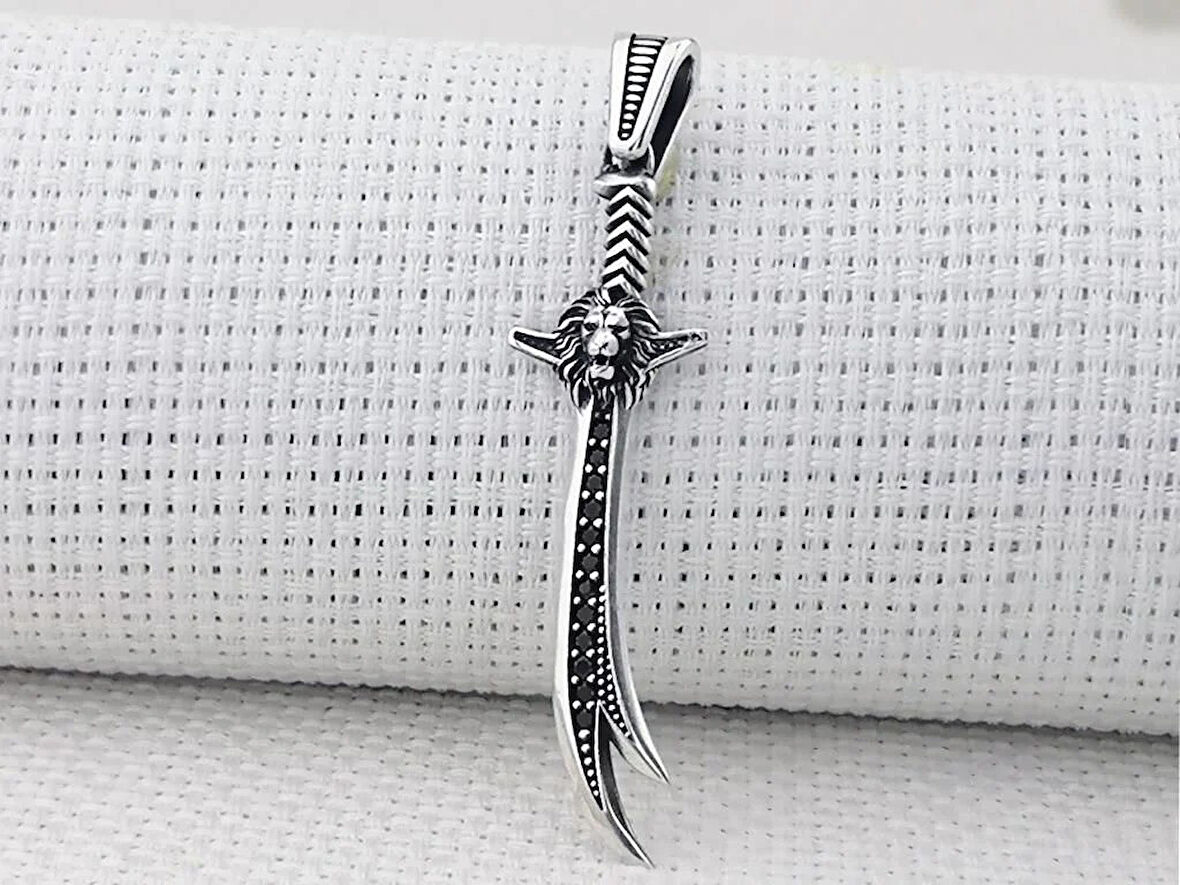 Zulfikar Aslan Tasarımlı 925 Ayar Gümüş Erkek Kolye Ucu