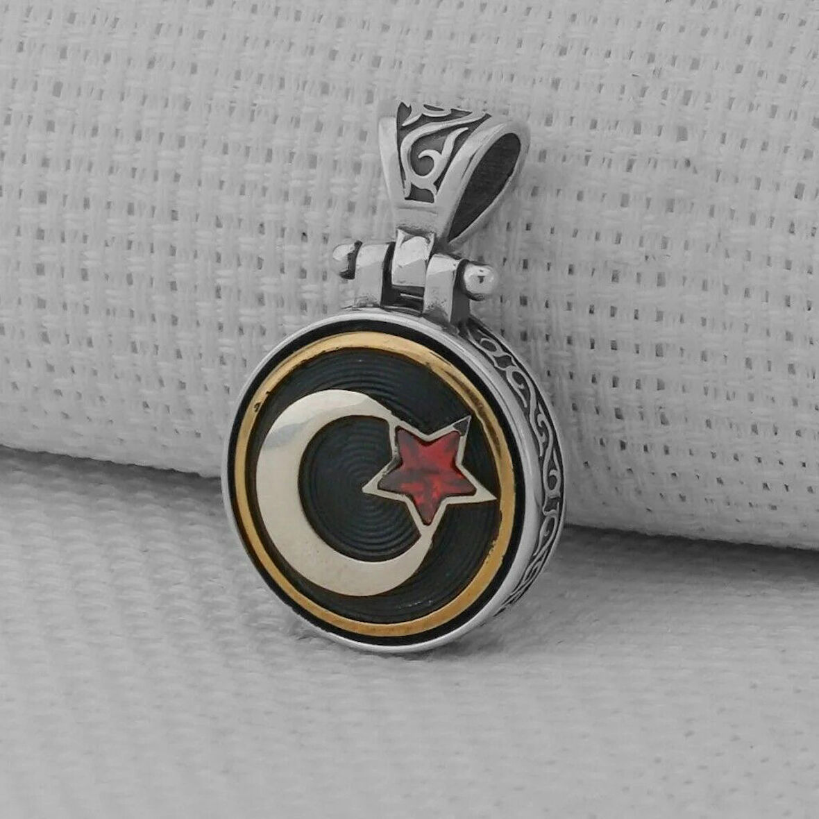 Ay Yıldız Ortası Dönen   925 Ayar Gümüş Erkek Kolye Ucu