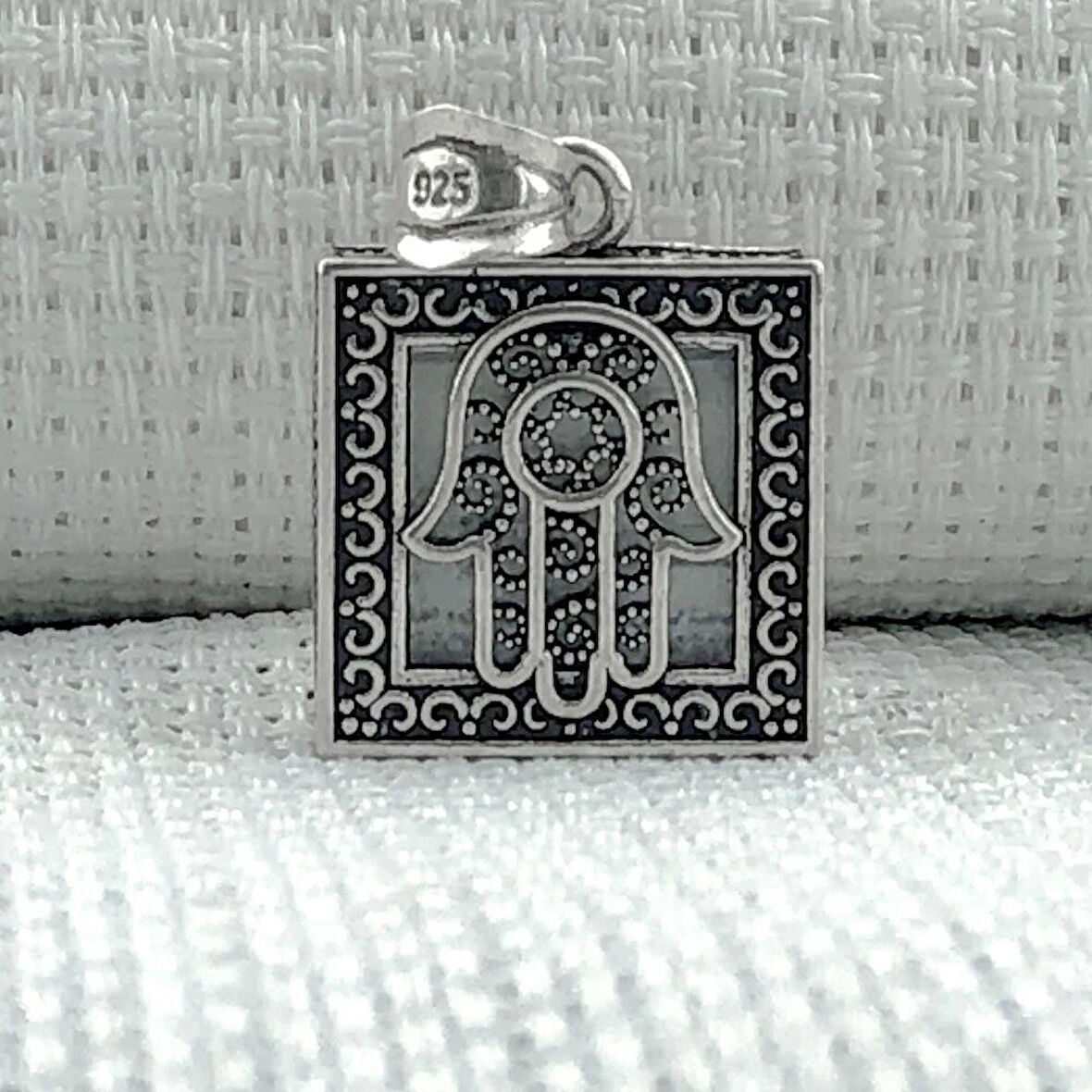 Fatma Ana Eli Kebir Dualı 925 Ayar Gümüş Erkek Kolye Ucu