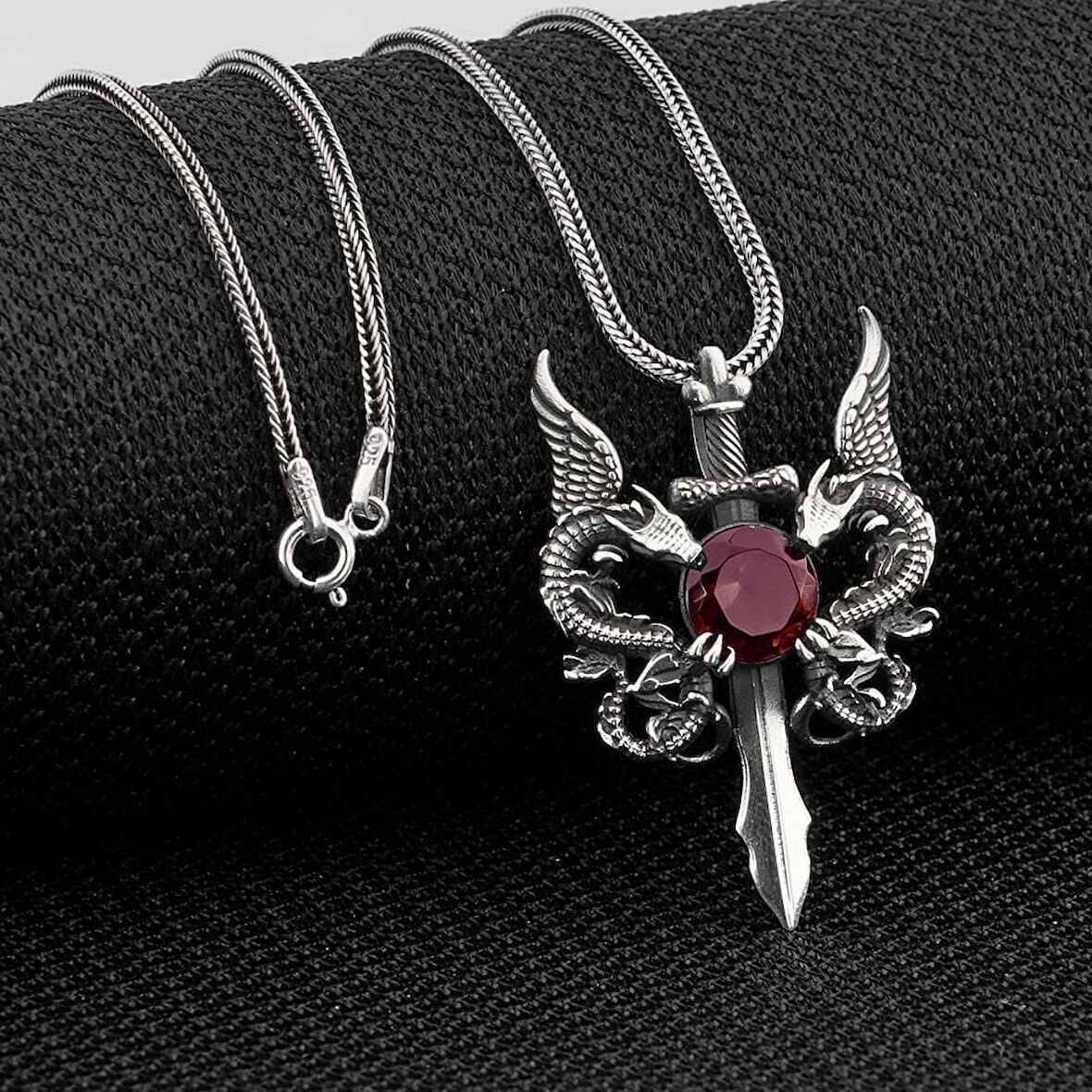 Ejderha Tasarımlı Zirkon Taşlı 925 Ayar Gümüş Erkek Kolye