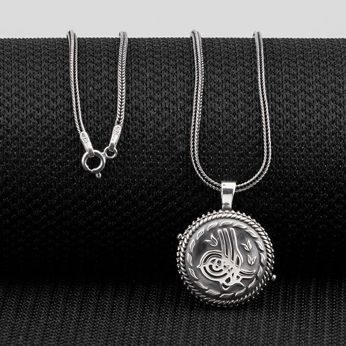 Çift Taraflı Açılabilir Cevşen 925 Ayar Gümüş Erkek Kolye