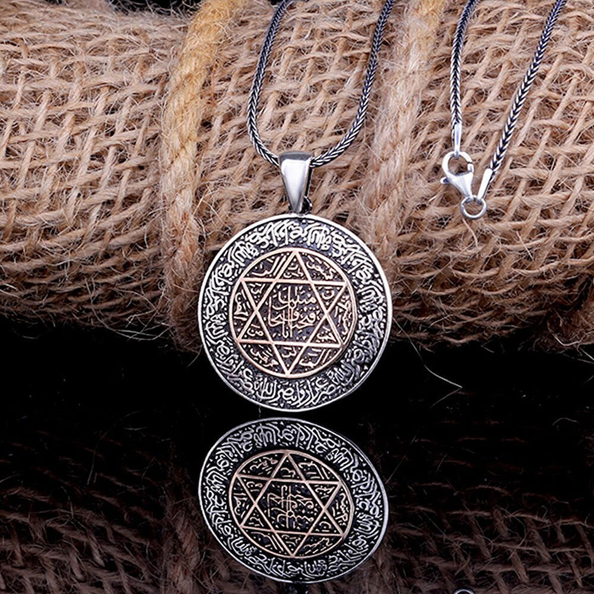 Hz Süleyman Mührü Fetih Suresi İkinci Ayeti Yazılı 925 Ayar Gümüş Erkek Kolye