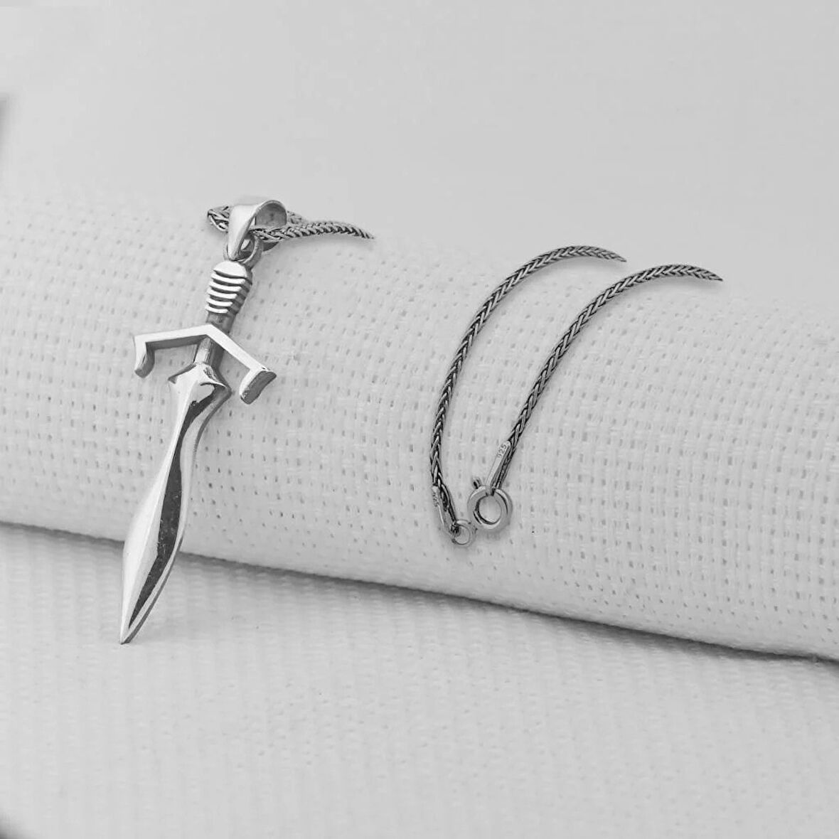 Klıc Tasarımlı  925 Ayar Gümüş Erkek Kolye