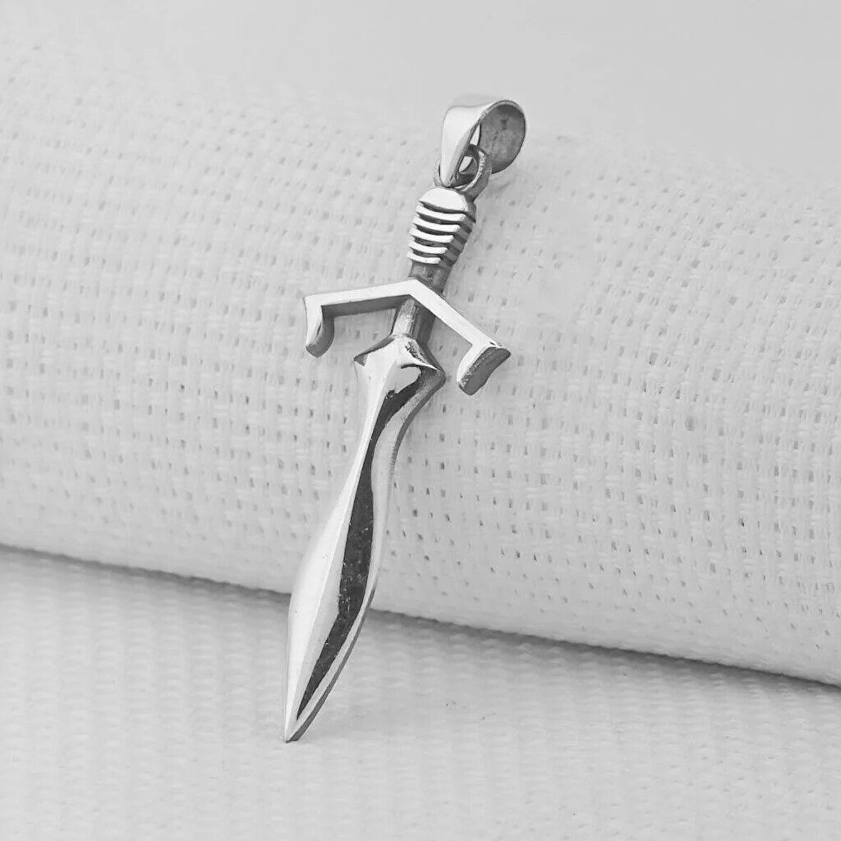 Klıc Tasarımlı  925 Ayar Gümüş Erkek Kolye Ucu