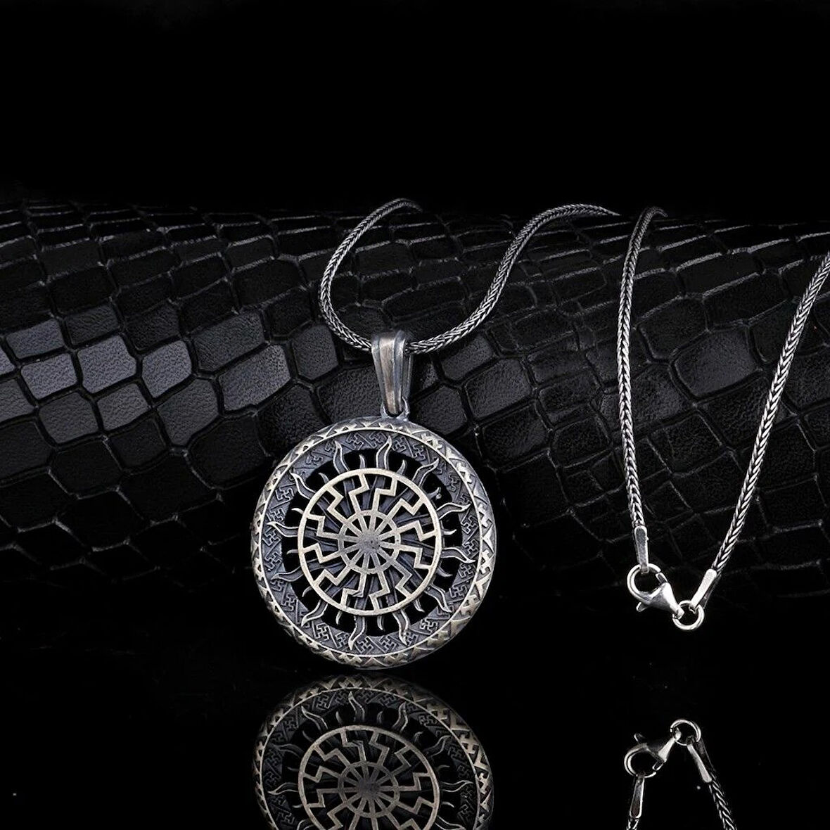 Güneş Tanrısı 925 Ayar Gümüş Erkek Kolye