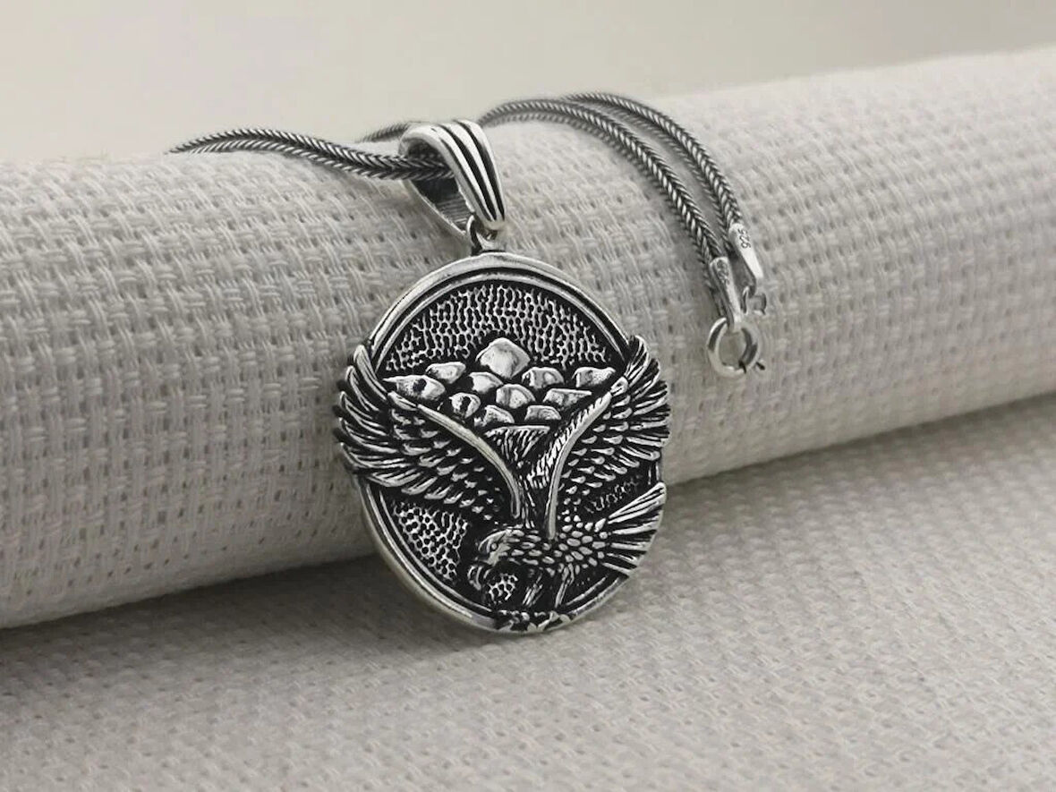 Büyük Kartal Tasarımlı  925 Ayar Gümüş Erkek Kolye