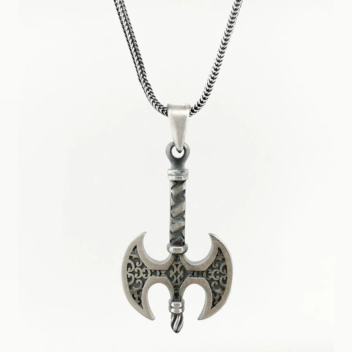 Çift Taraflı Balta Tasarımlı 925 Ayar Gümüş Erkek Kolye