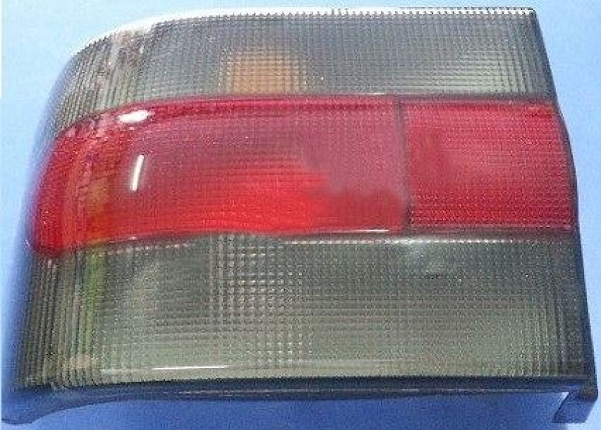 Renault Eski Stop Lambası Sag R19 Hb - Zenon Rn7554