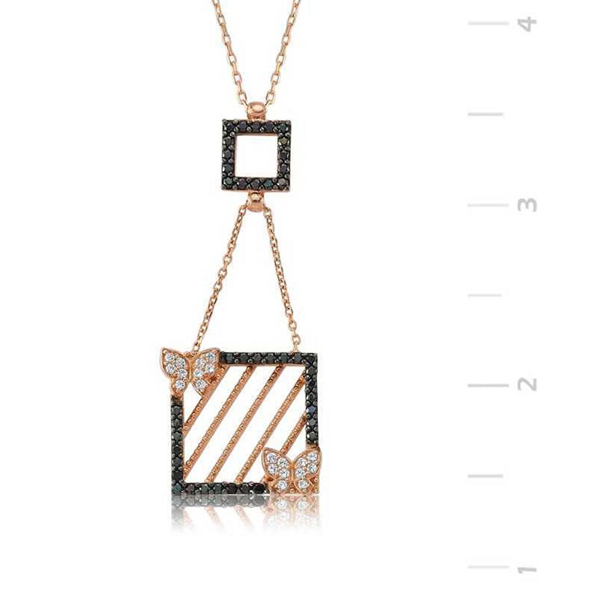 Gümüş Kelebekli Kadın Kolye