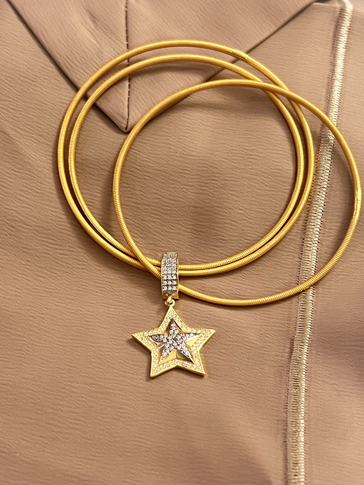 Ajda Kalp Model Üç Adet Charmlı Gümüş Bilezik