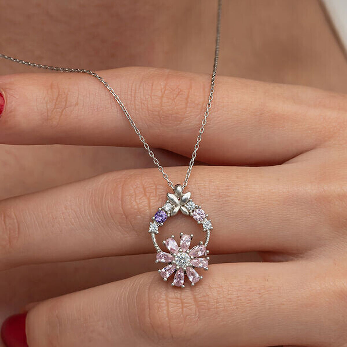 Pembe Dönen Zirkon Taşlı Çiçek 925 Ayar Gümüş Kadın Kolye