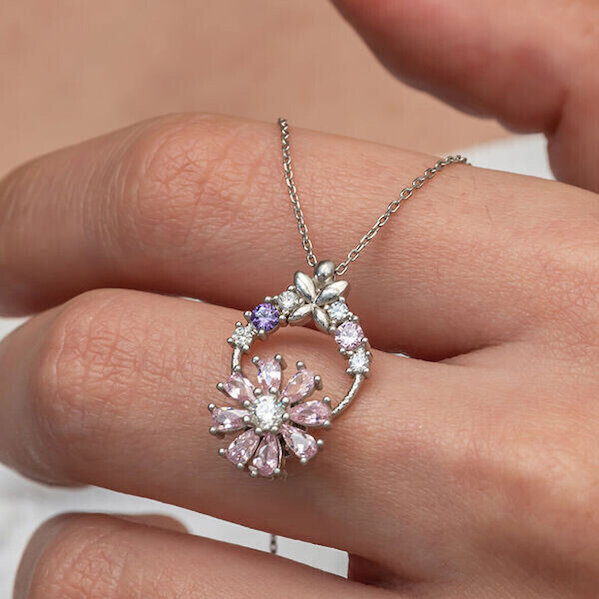 Pembe Dönen Zirkon Taşlı Çiçek 925 Ayar Gümüş Kadın Kolye