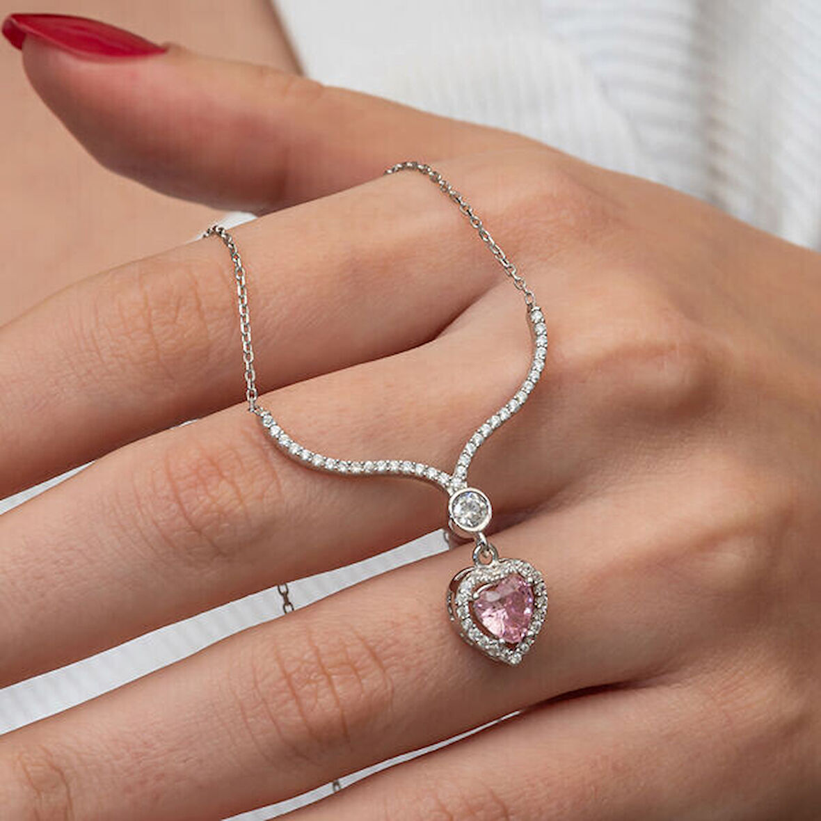 Pembe Taşlı Kalp Zirkon Taşlı 925 Ayar Gümüş Kadın Kolye