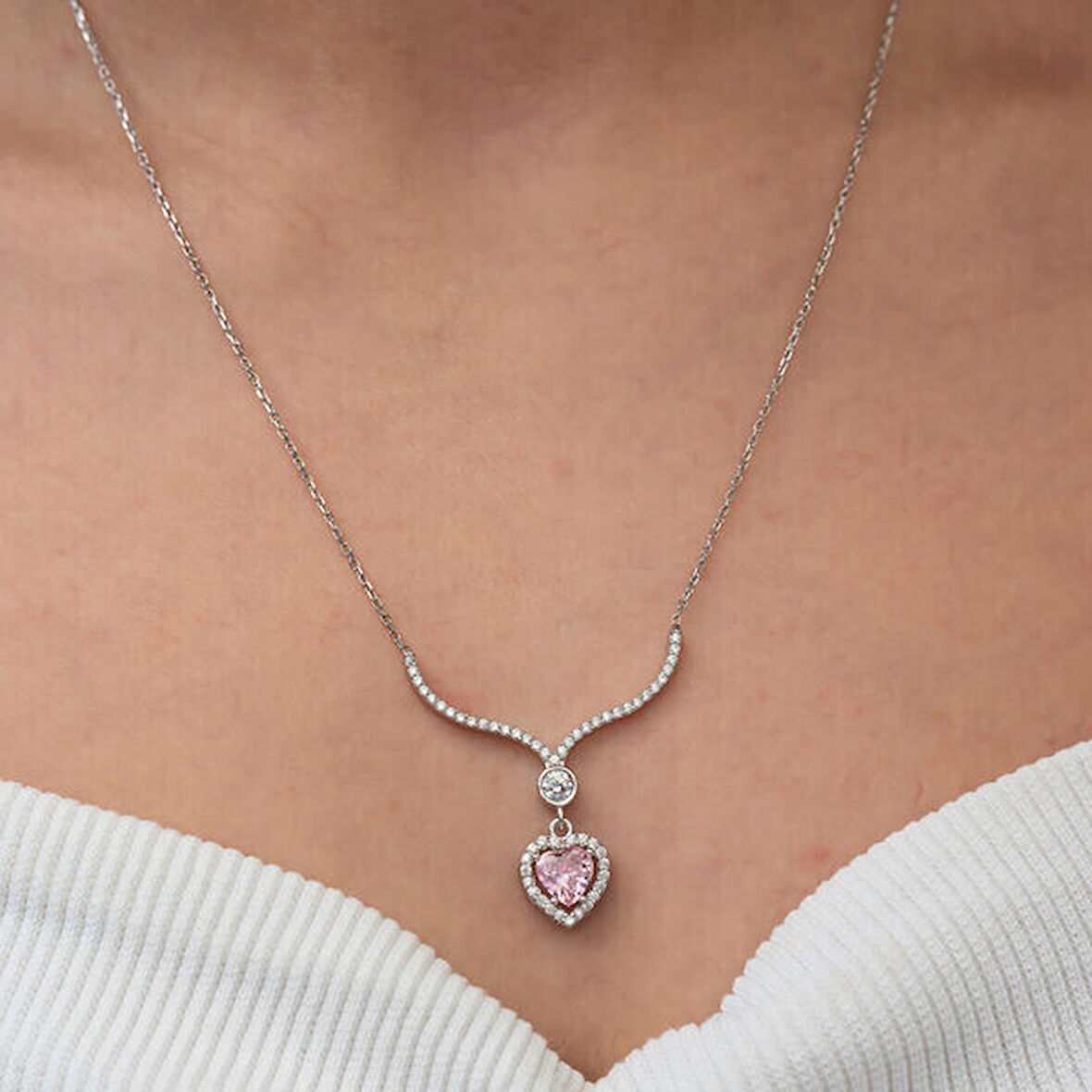 Pembe Taşlı Kalp Zirkon Taşlı 925 Ayar Gümüş Kadın Kolye