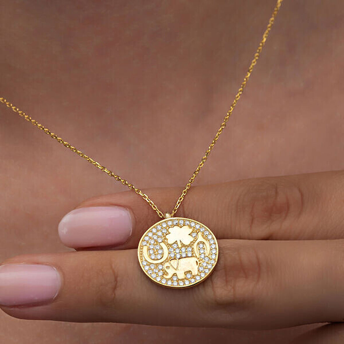 Gold Fil Motifli Şans 925 Ayar Gümüş Kadın Kolye