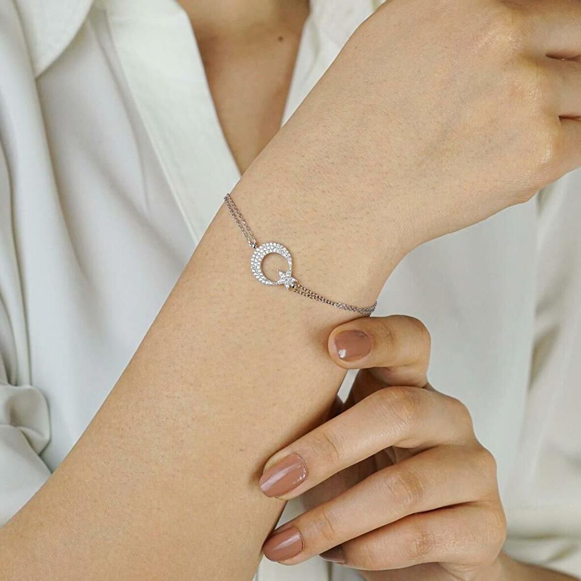 925 Ayar Gümüş Zirkon Taşlı Ay Yıldız Kadın  Bileklik