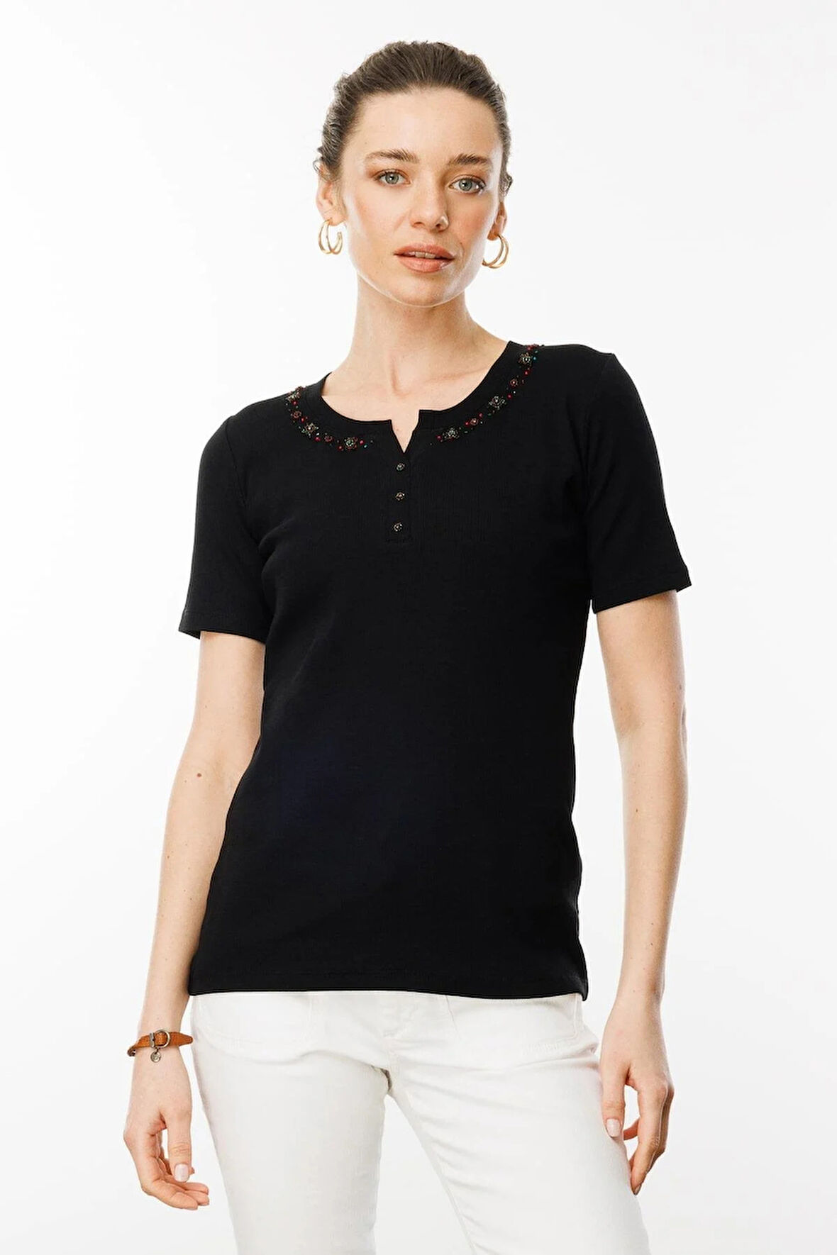 Desen Triko Kadın Açma Yaka Boncuk İşlemeli T-Shirt 24754 Siyah