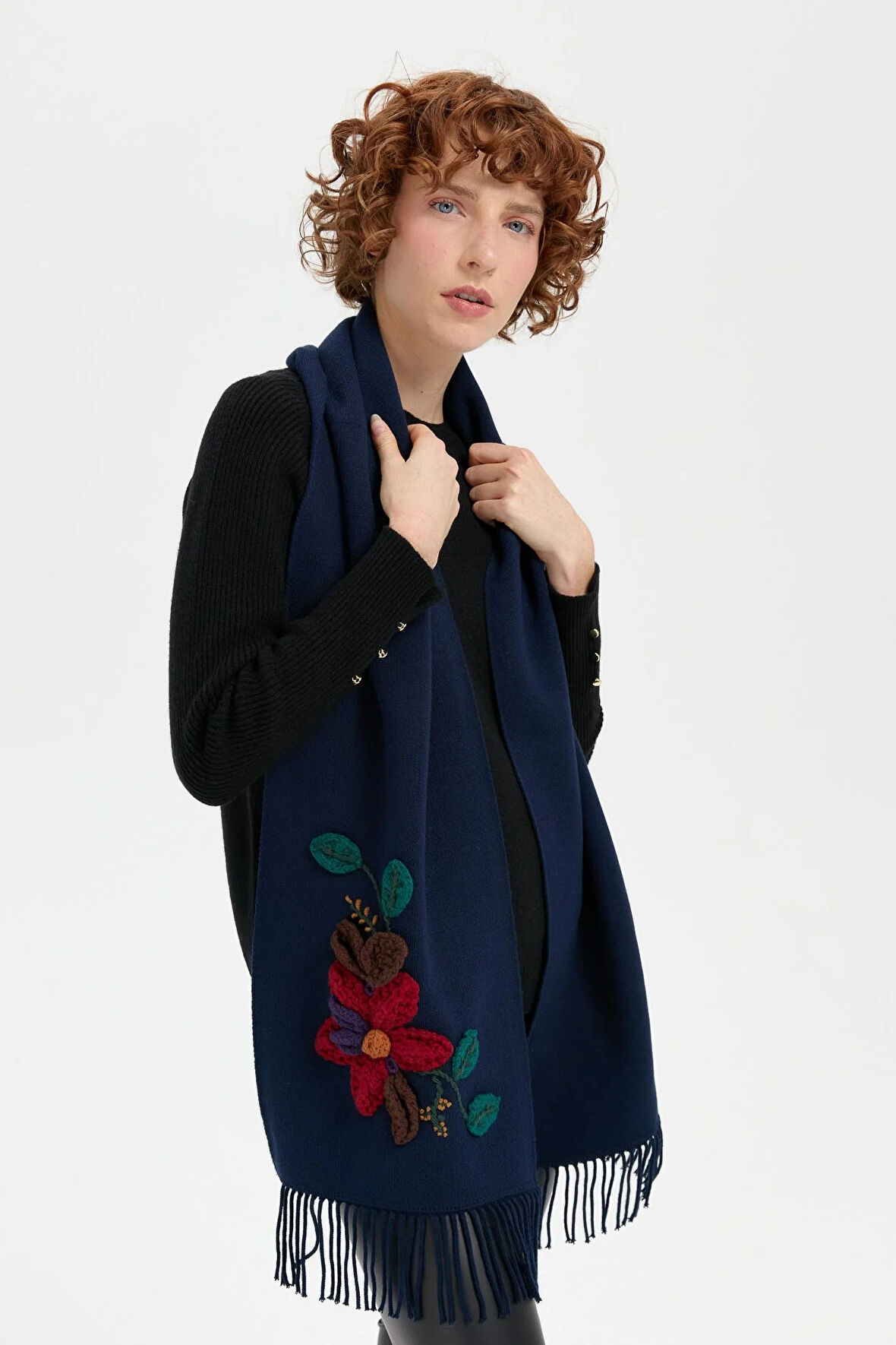 Desen Triko Kadın Örgü Çiçek İşlemeli Püsküllü Kaşkol 24072 Lacivert