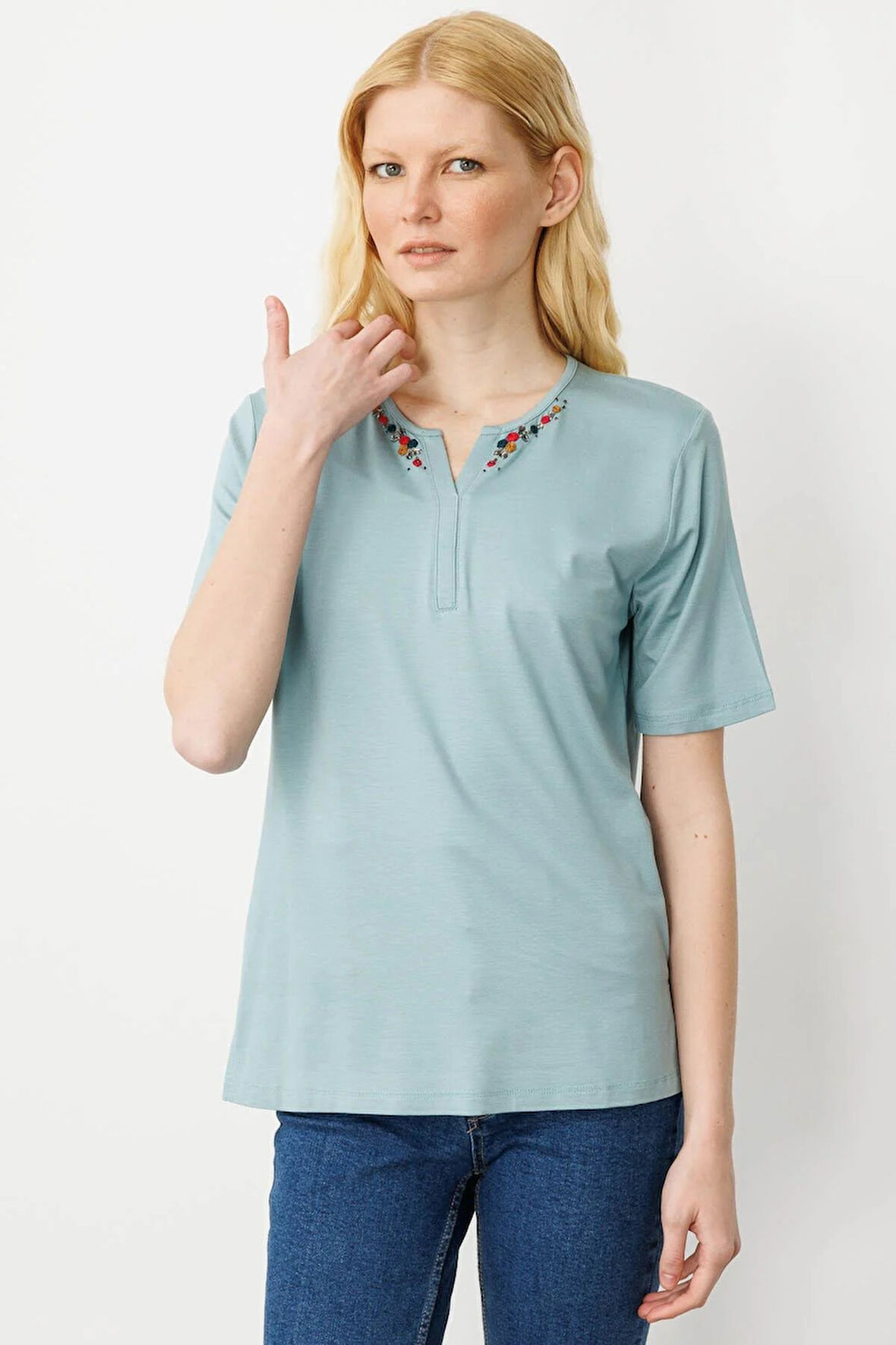 Desen Triko Kadın Açma Yaka Nakış İşlemeli T-Shirt 25703 Mint