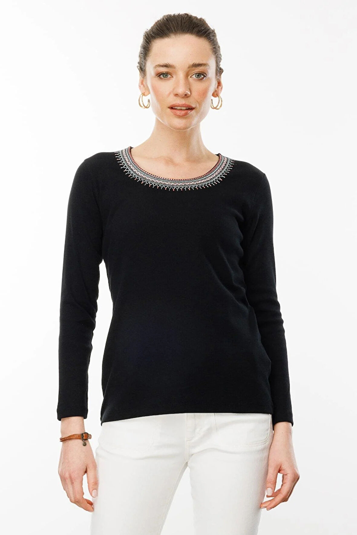 Desen Triko Kadın V Yaka Yakası Nakış İşlemeli Pamuklu Bluz 25759 Siyah