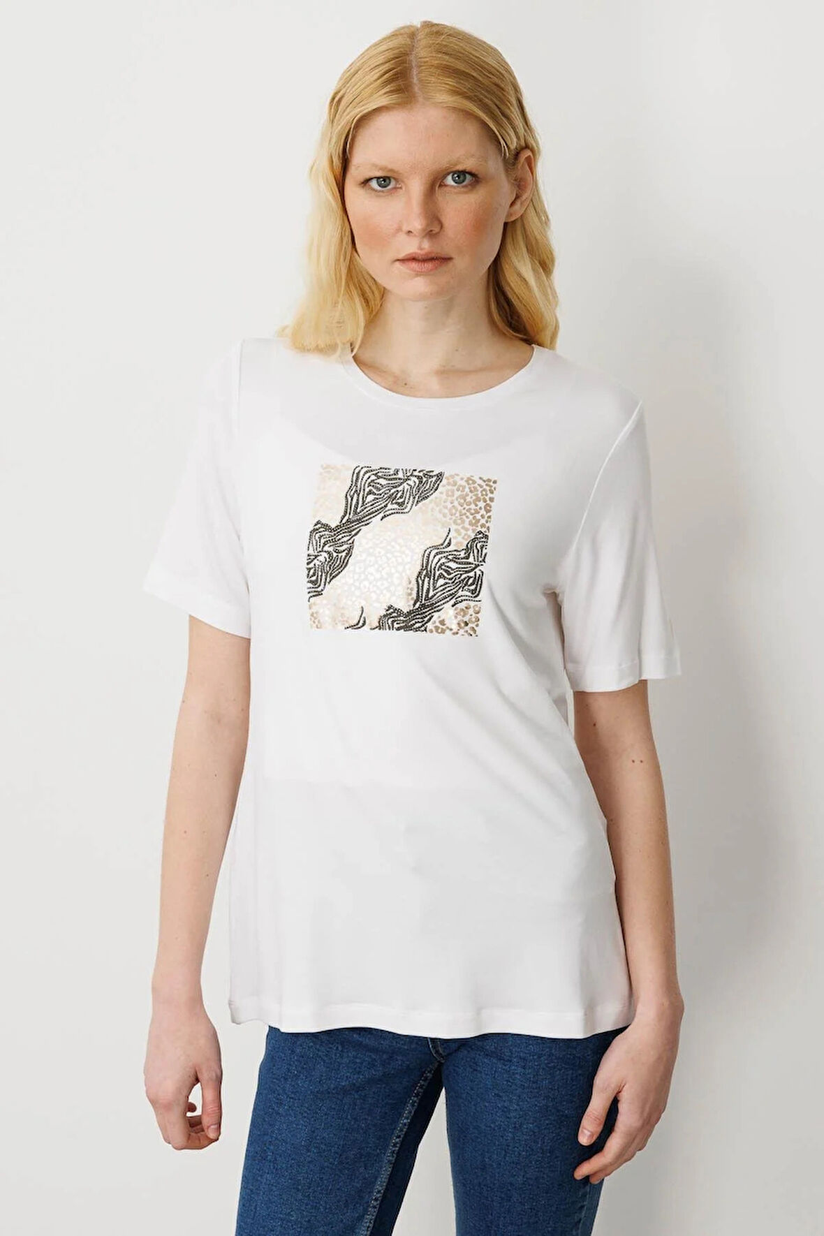 Desen Triko Kadın Sıfır Yaka Önü Taş Baskılı Penye T-Shirt 25834 Ekru