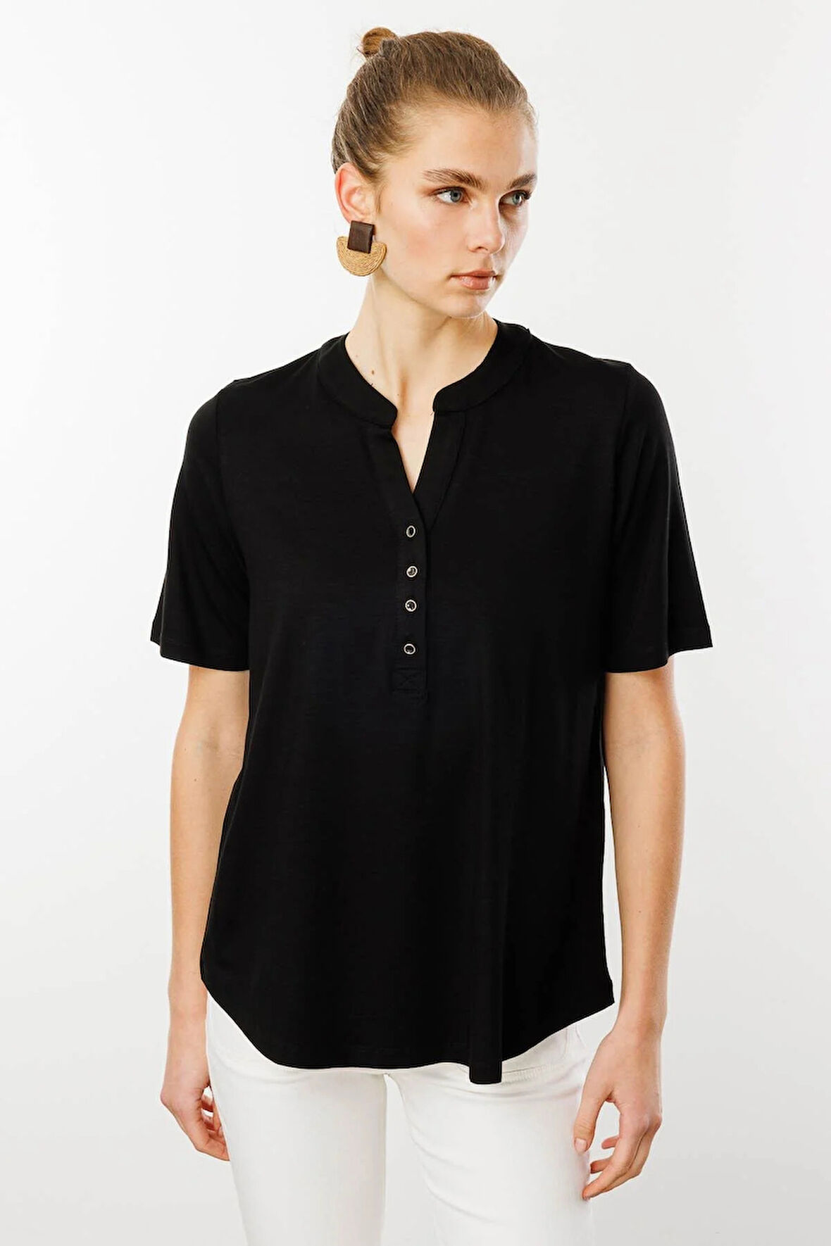 Desen Triko Kadın Yakası Düğmeli Penye T-Shirt 25764 Siyah