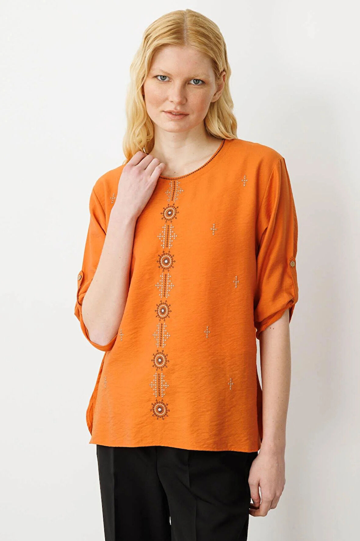Desen Triko Kadın Sıfır Yaka Önü Nakışlı Bluz 25773 Turuncu