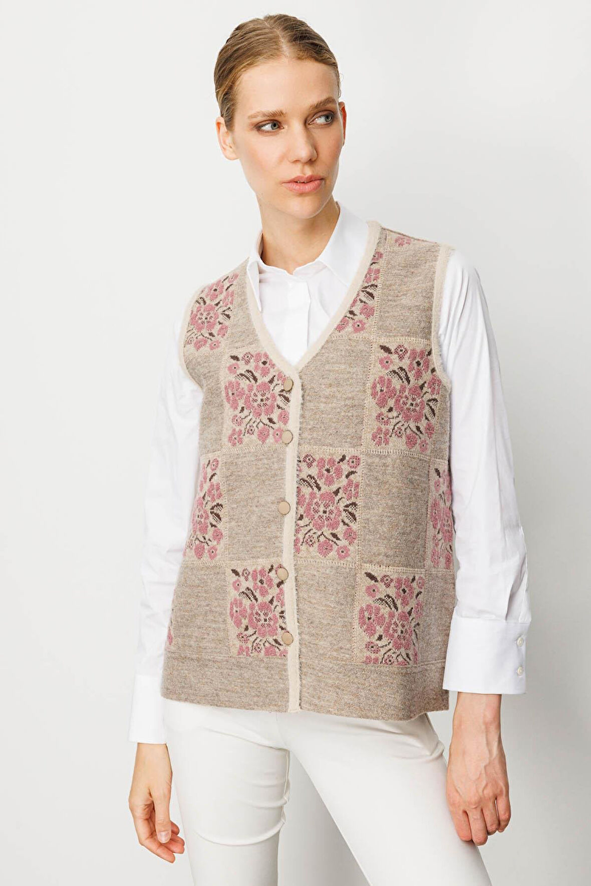 Desen Triko Kadın Pıtırcık Çiçekli Patchwork Keçe Yün Yelek 24084 Bej G.Kurusu