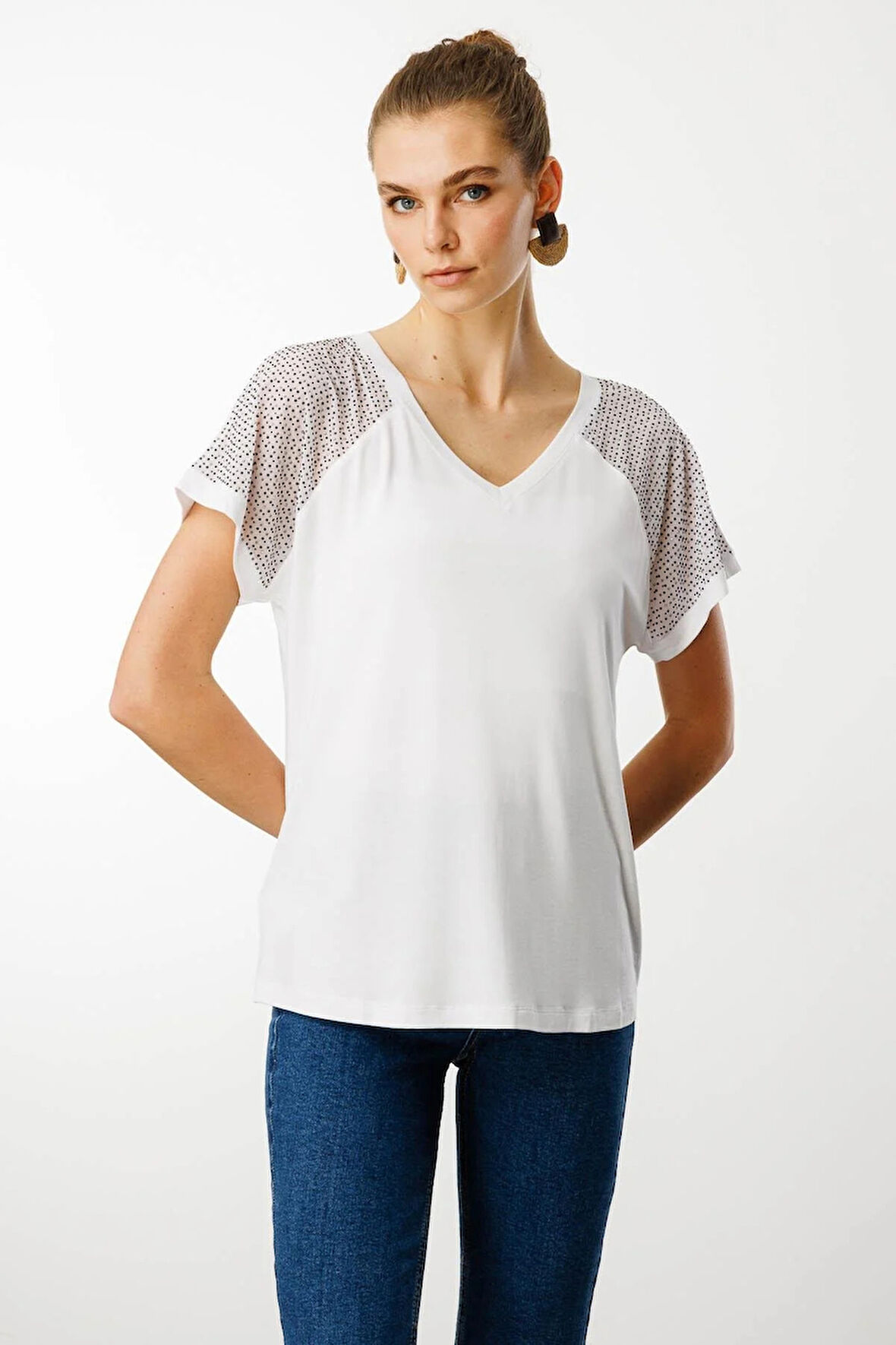 Desen Triko Kadın V Yaka Omuzları Taş Baskılı Penye T-Shirt 25836 Beyaz