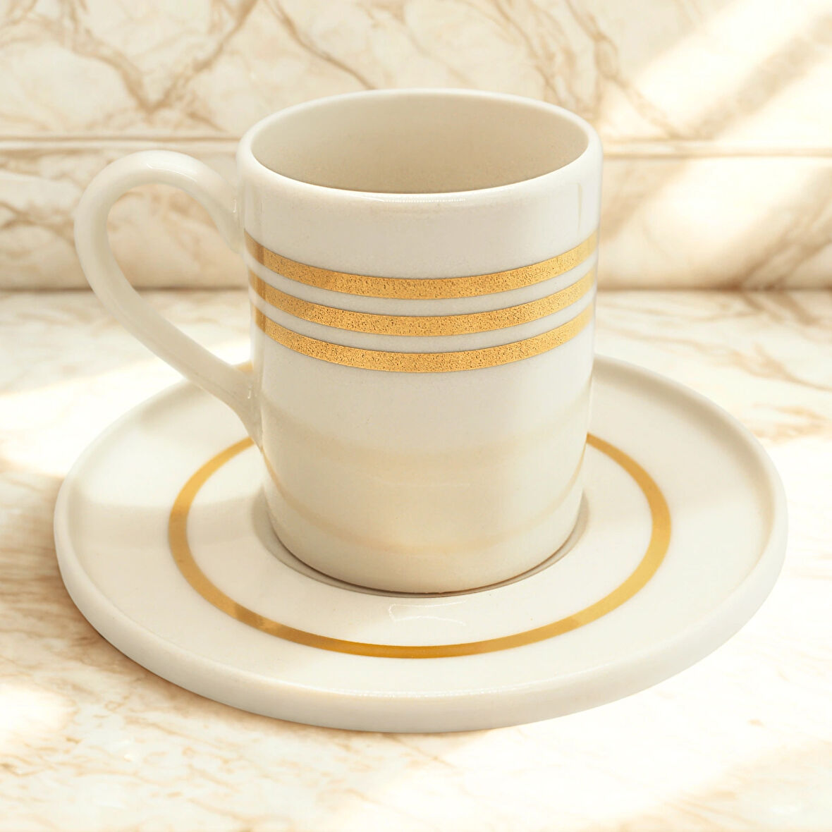 Üçlü Gold Çizgili 6 Kişilik Porselen Kahve Fincan Takımı 