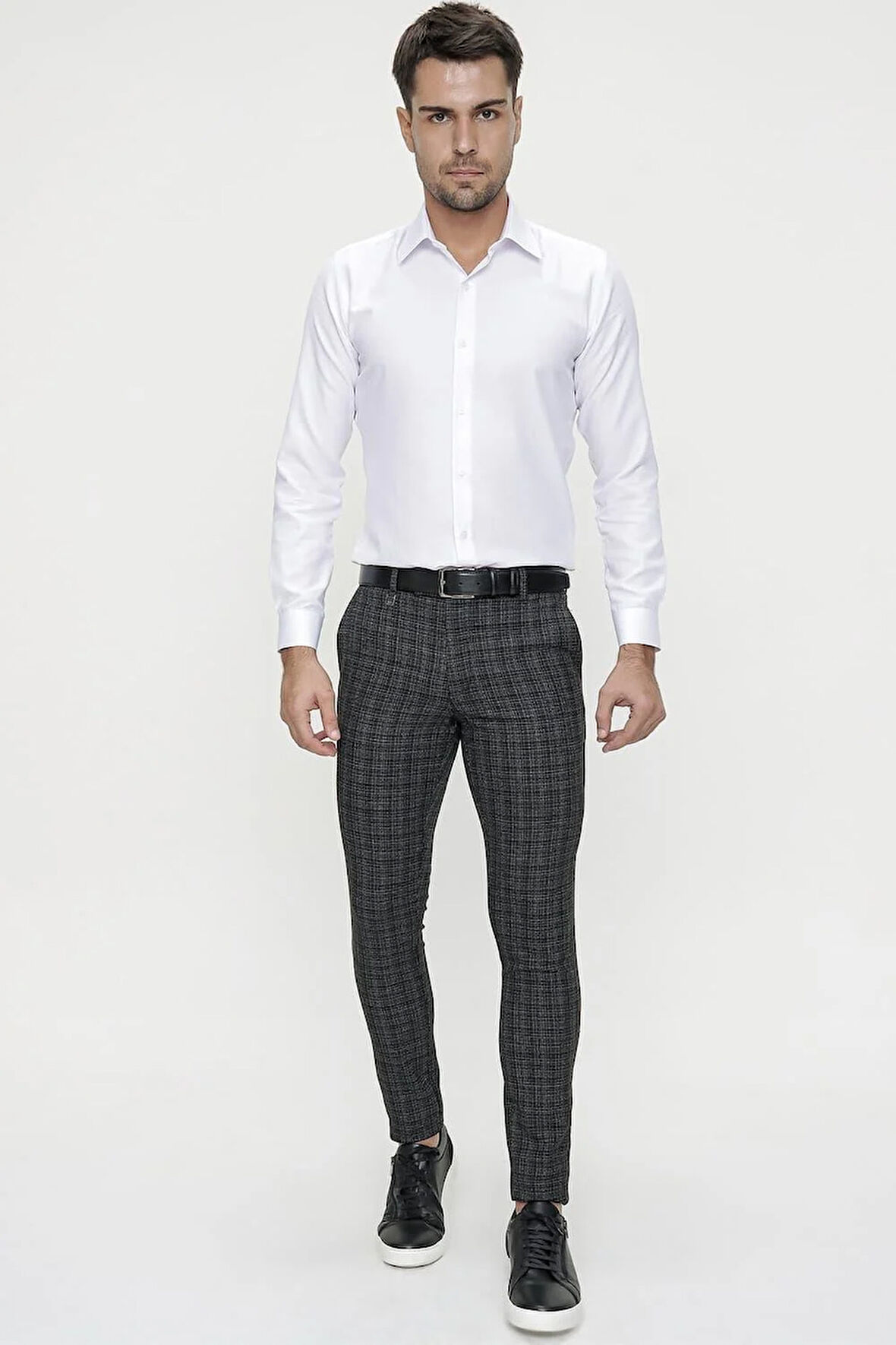 P 1082 Slim Fit Siyah Spor Pantolon