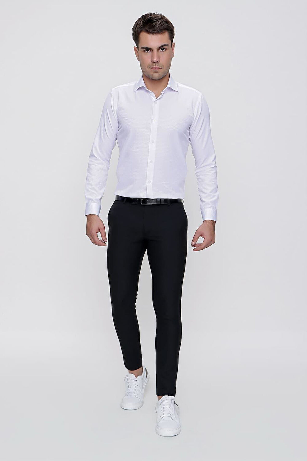 P 1086 Slim Fit Siyah Spor Pantolon