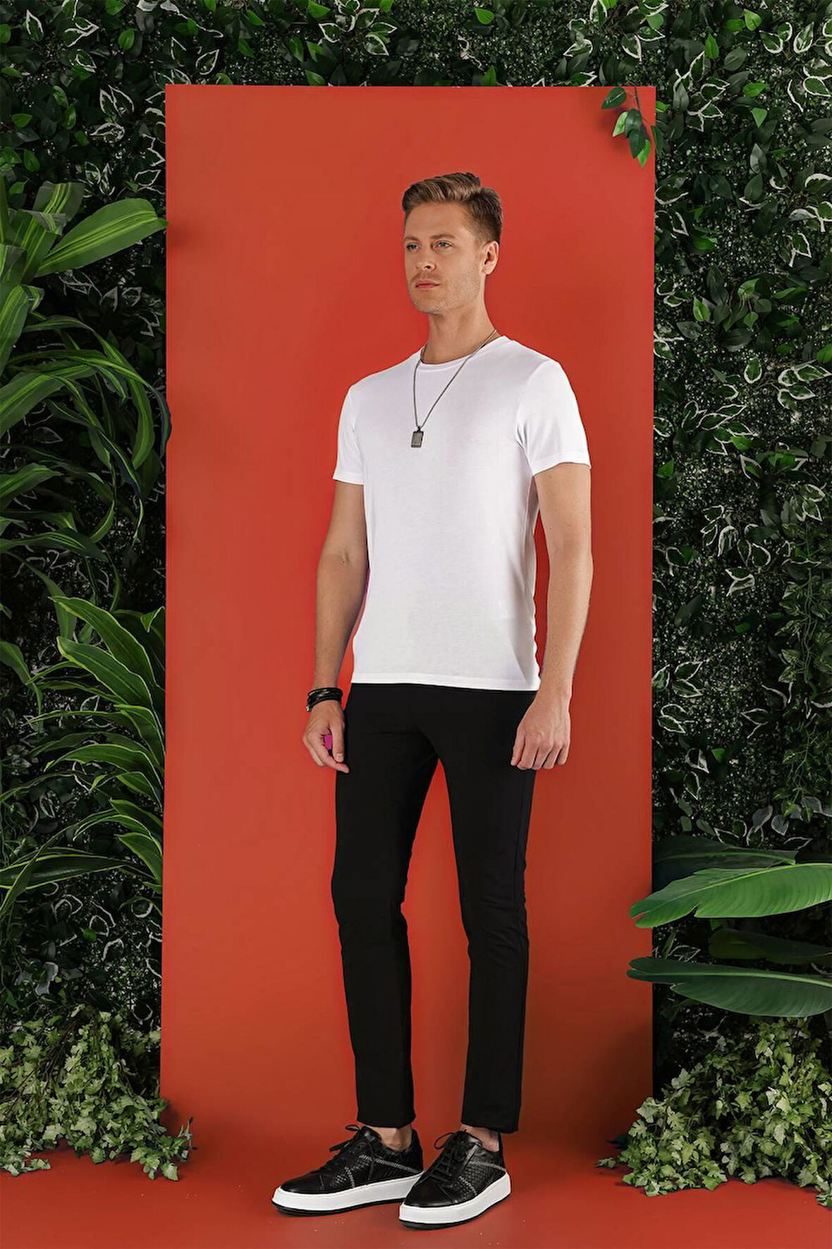 Ts 823 Slim Fit Bisiklet Yaka Düz Pamuklu Beyaz Tişört