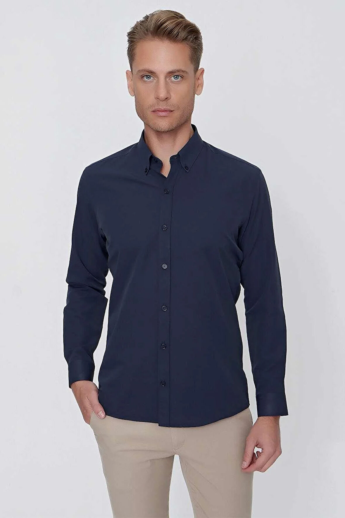 GK 653 Lacivert Klasik Gömlek